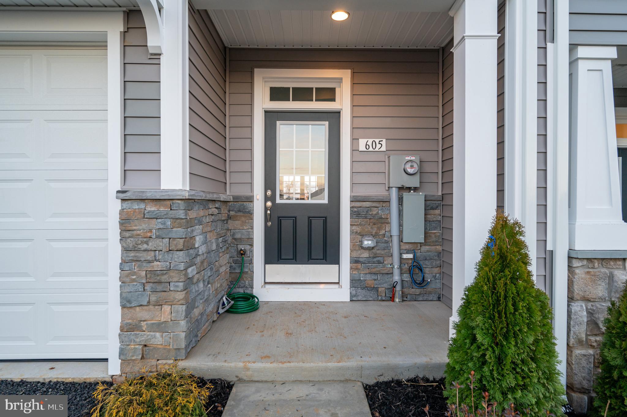 MARTINSBURG STATION - Residential Lease