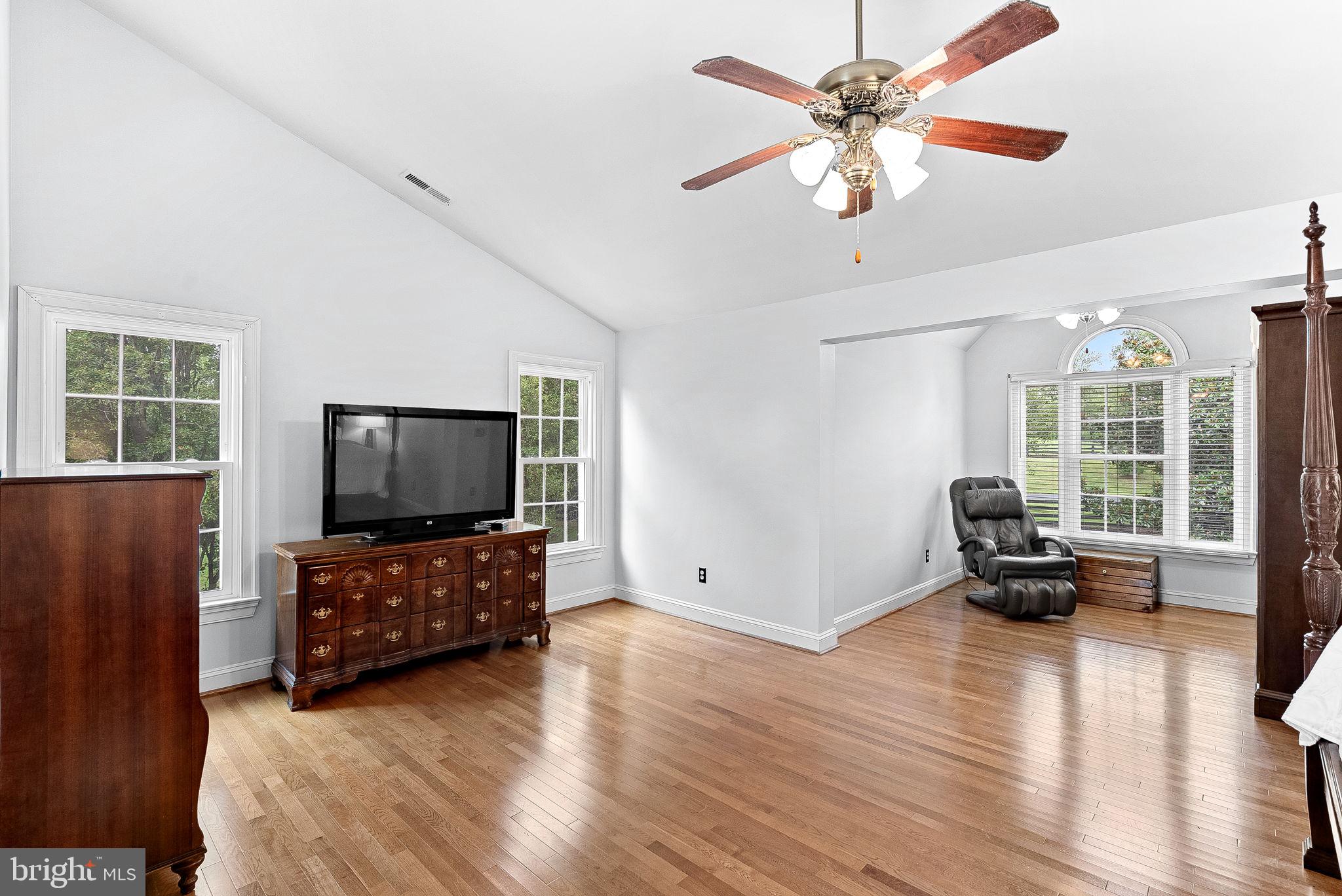 TREVOR HILL - Residential