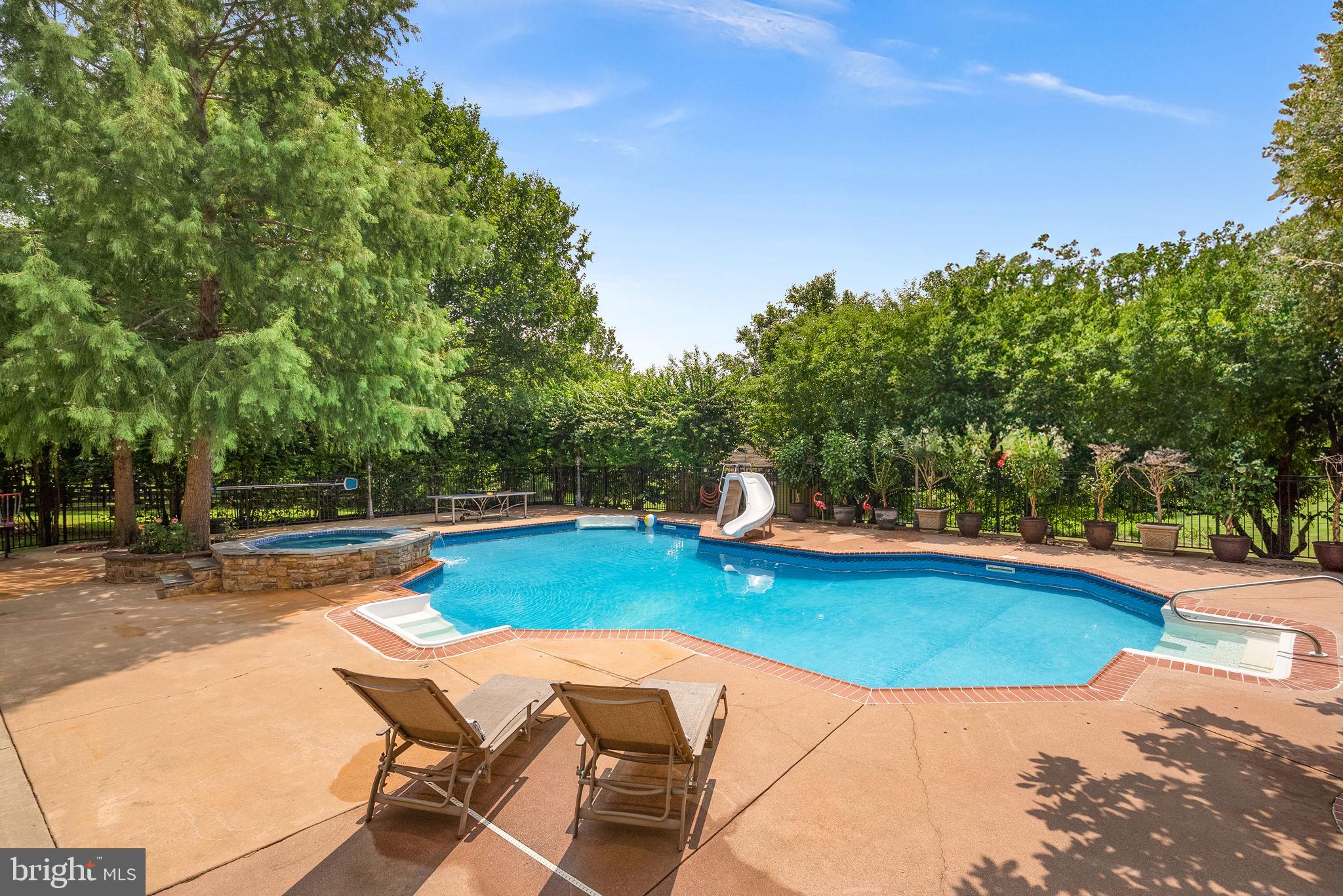 TREVOR HILL - Residential