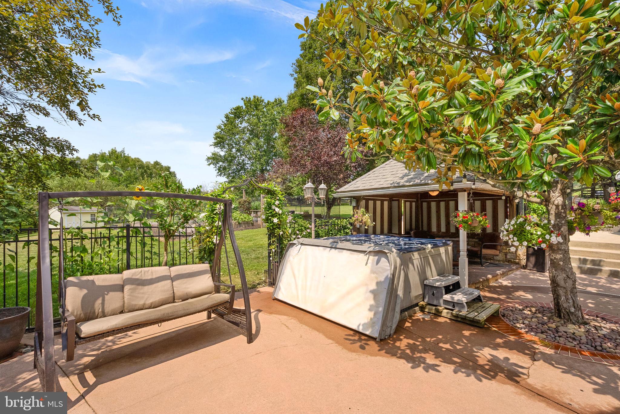 TREVOR HILL - Residential