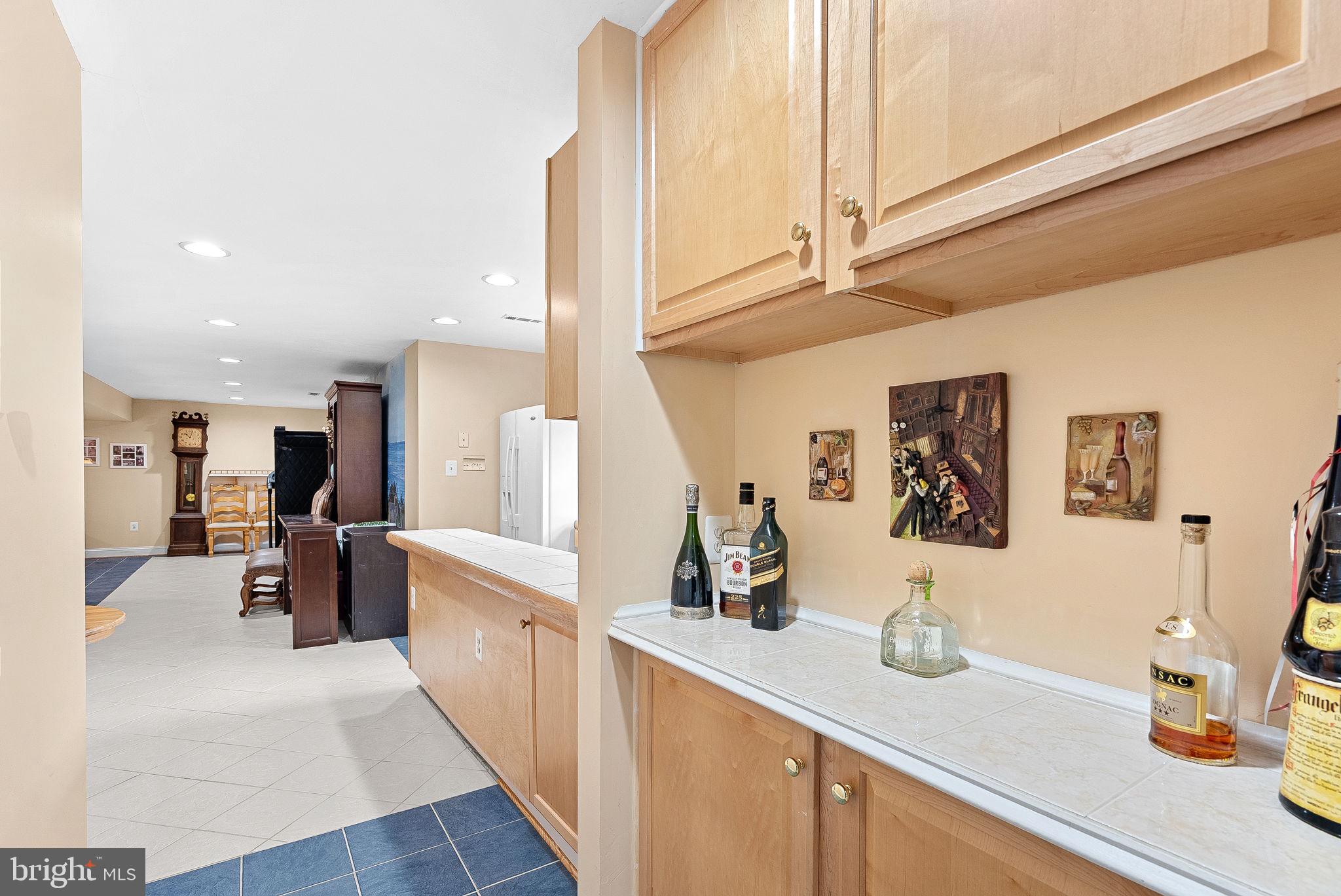 TREVOR HILL - Residential