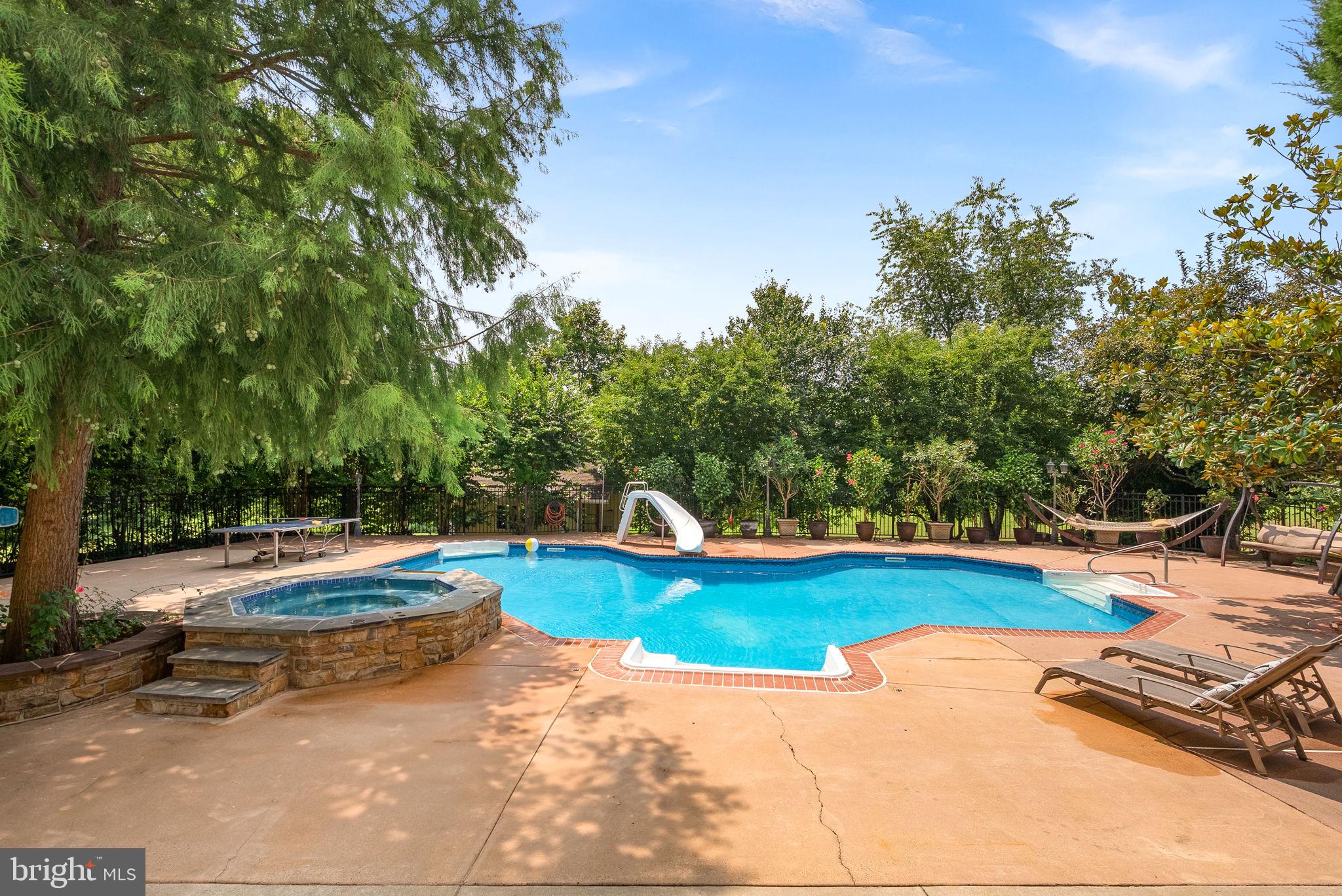 TREVOR HILL - Residential