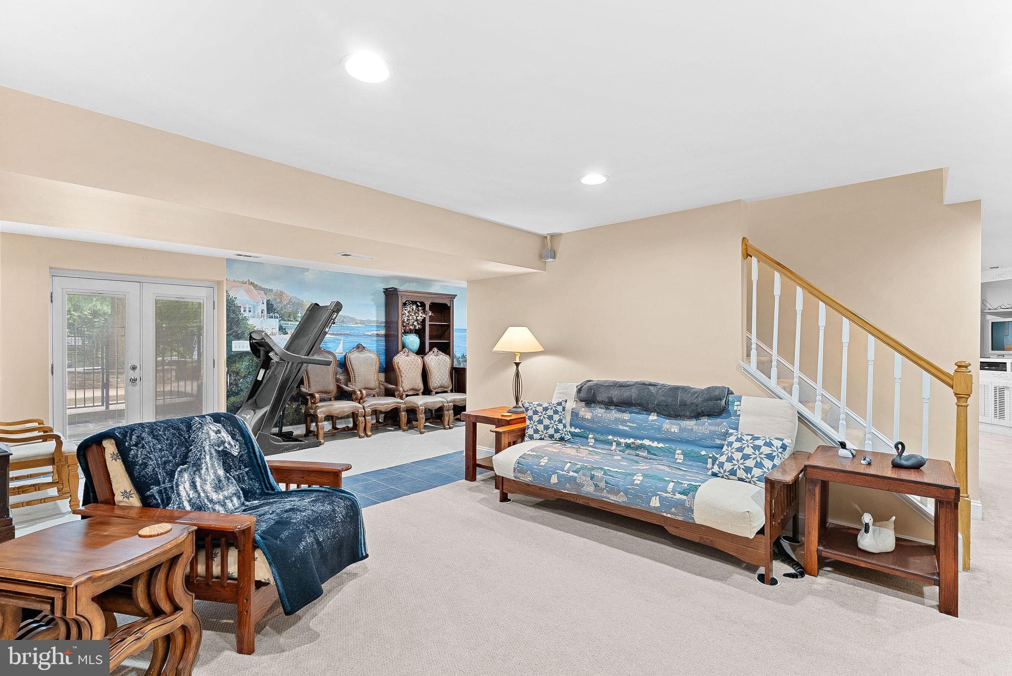 TREVOR HILL - Residential