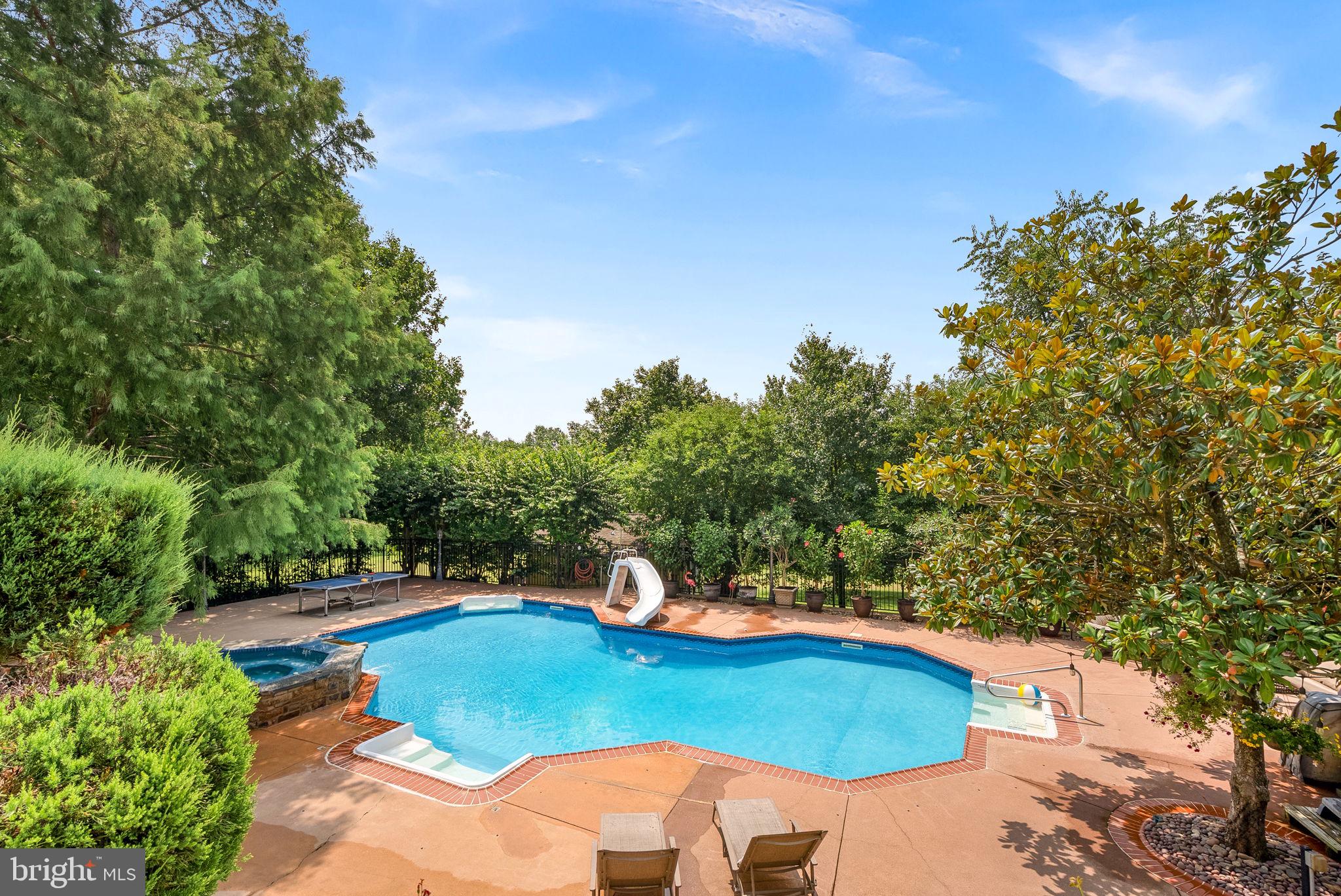 TREVOR HILL - Residential