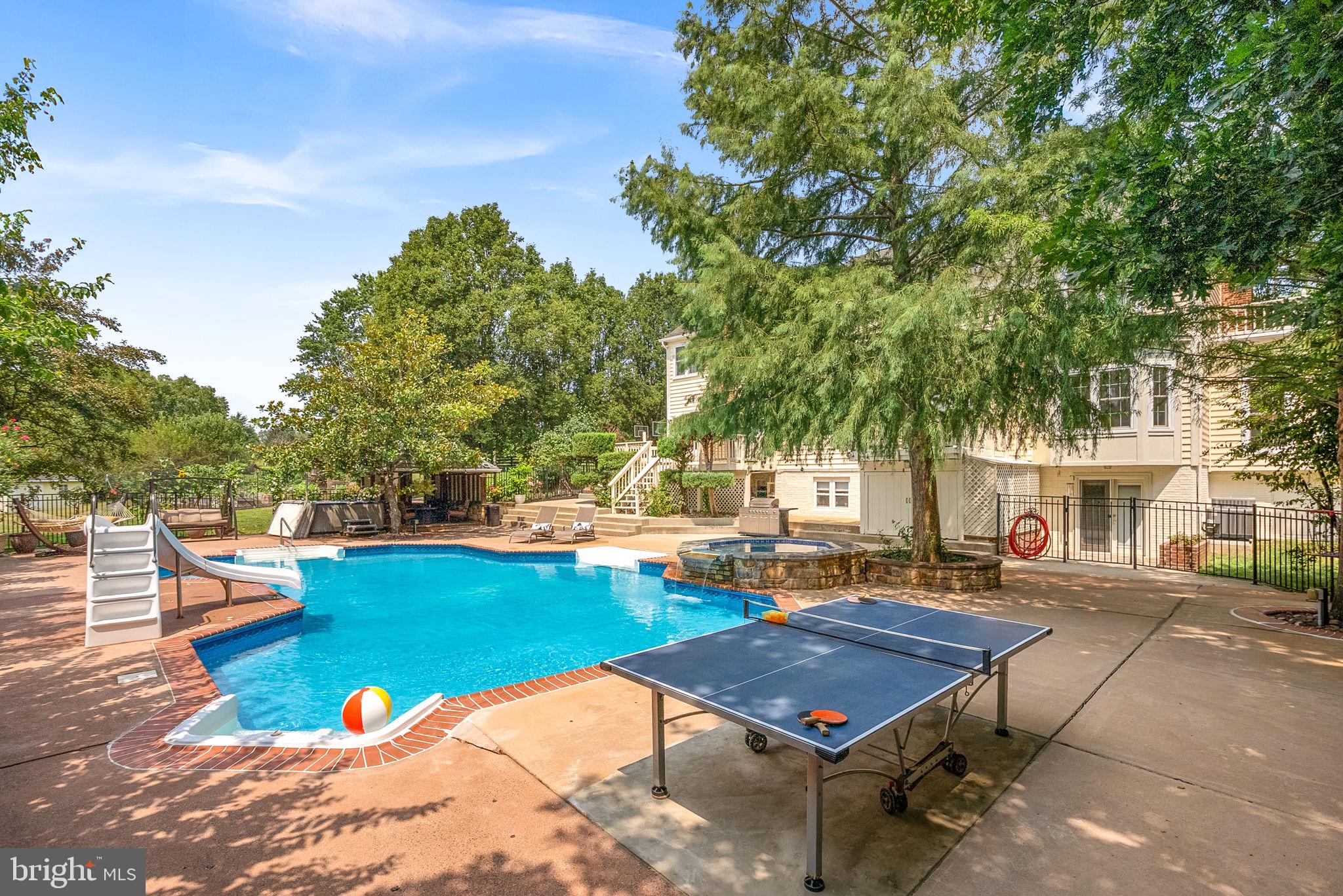 TREVOR HILL - Residential