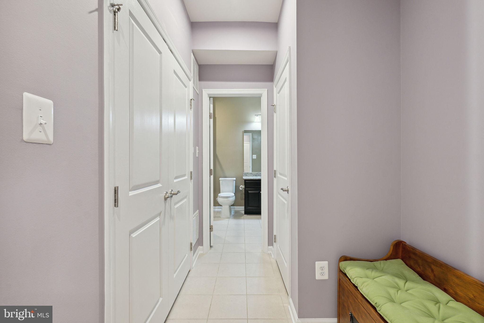 PONDVIEW - Residential