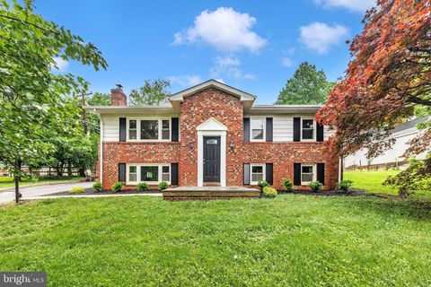 2100 CURTIS COURT SYKESVILLE MD 21784