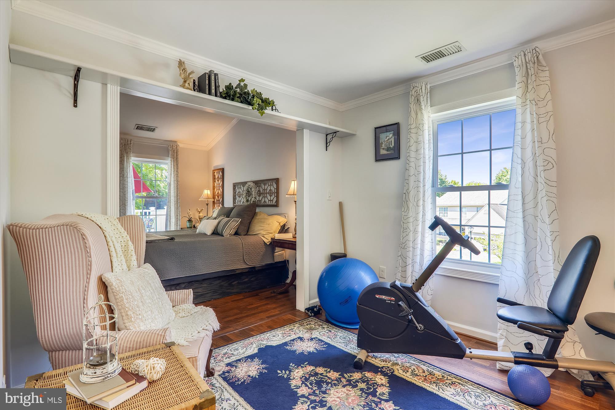 FLOWER HILL - Residential