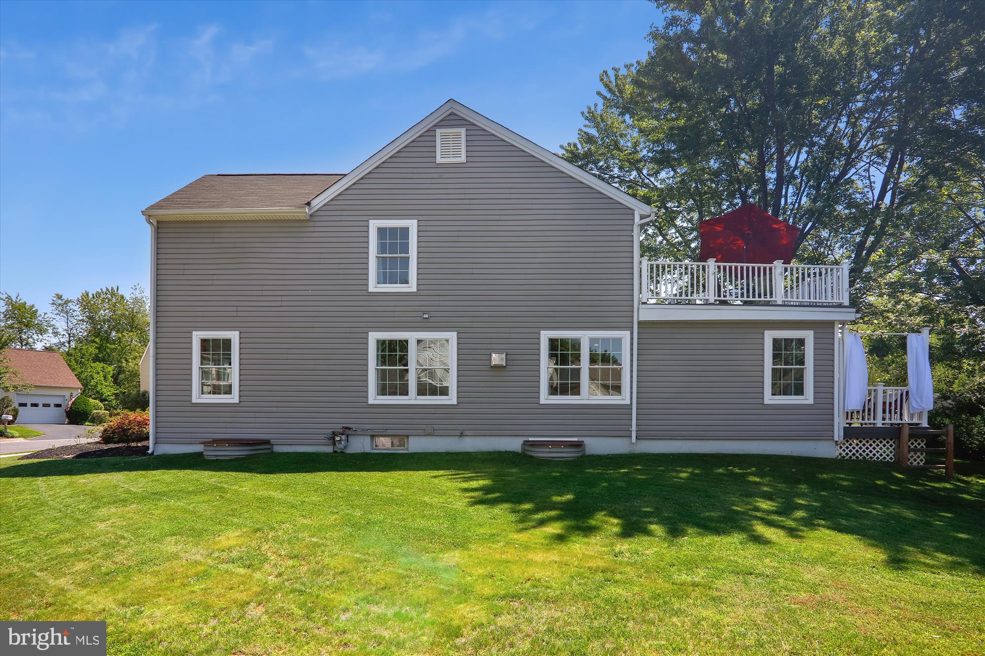 FLOWER HILL - Residential