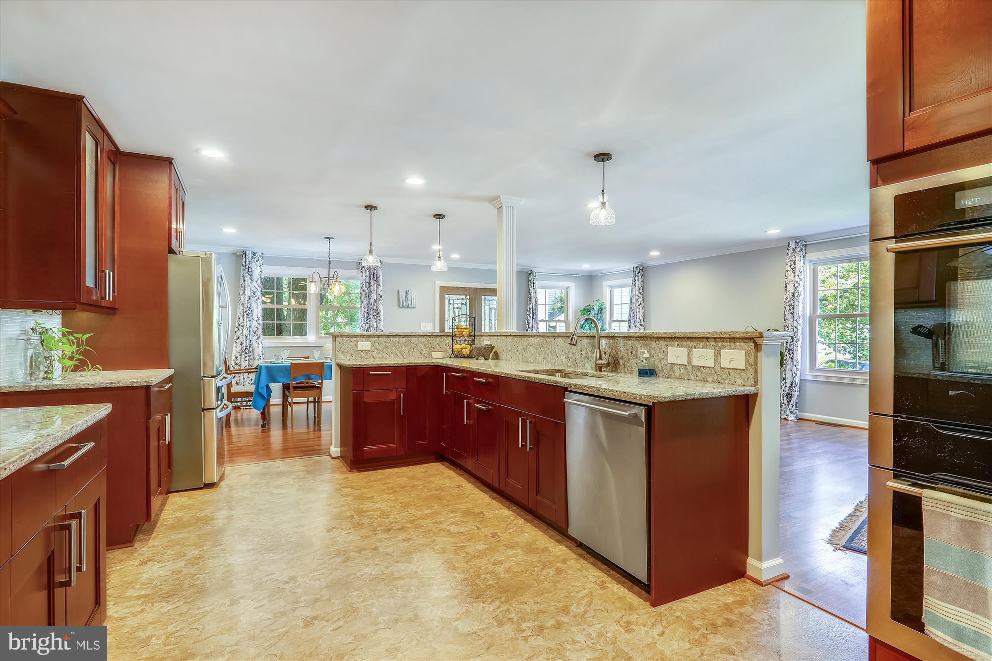 FLOWER HILL - Residential