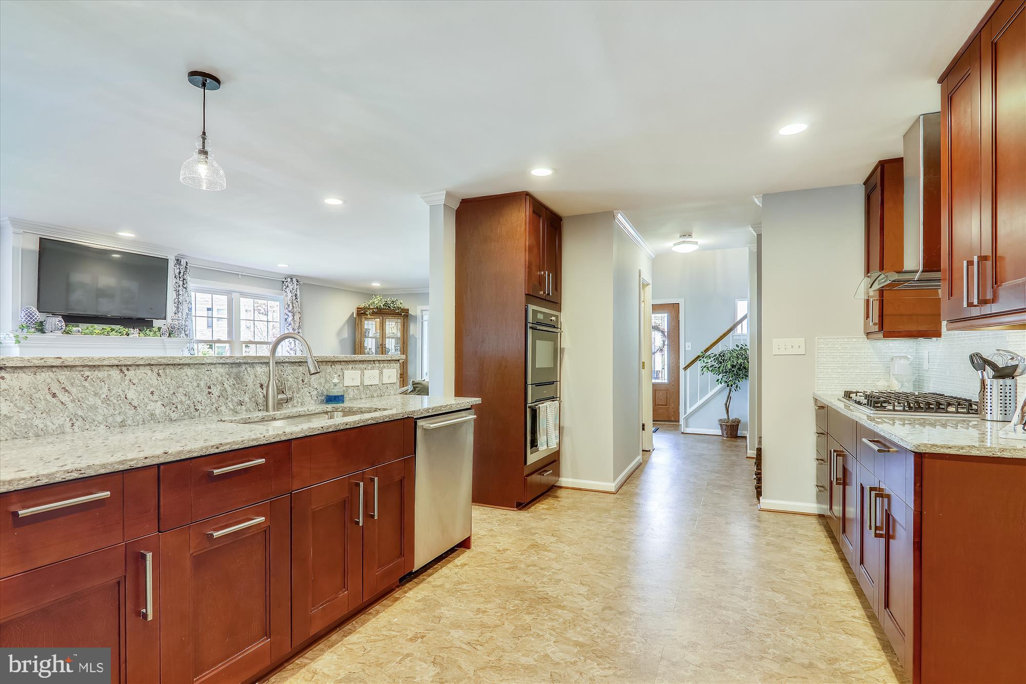 FLOWER HILL - Residential