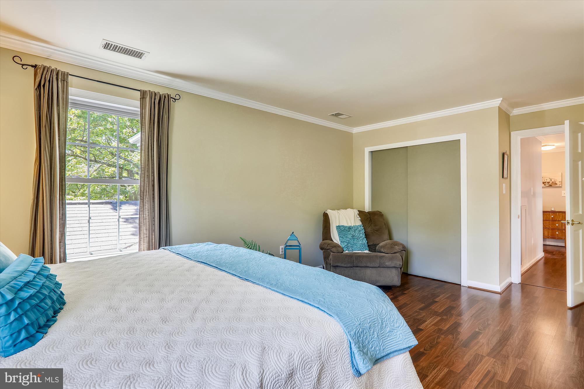 FLOWER HILL - Residential