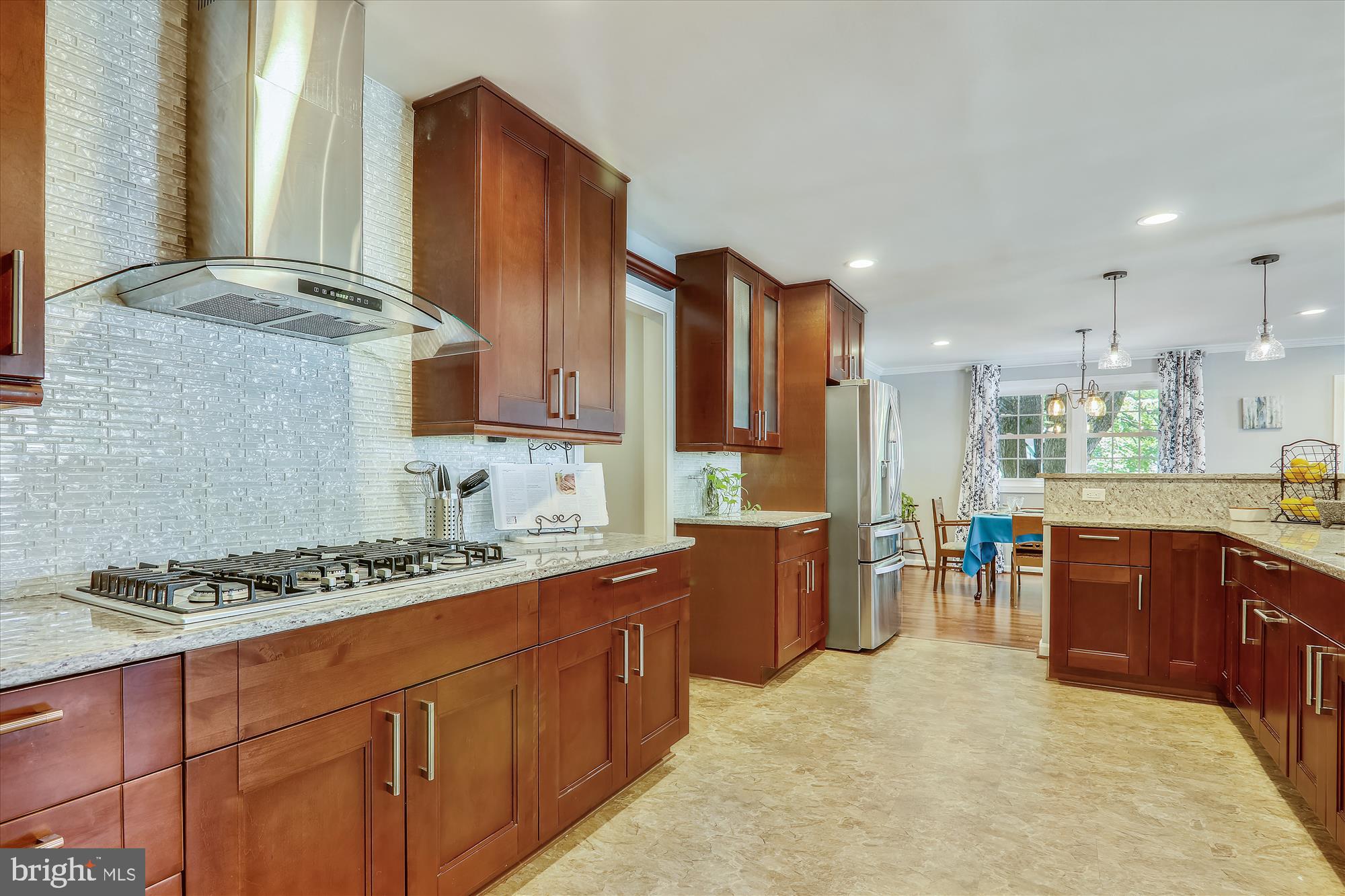 FLOWER HILL - Residential