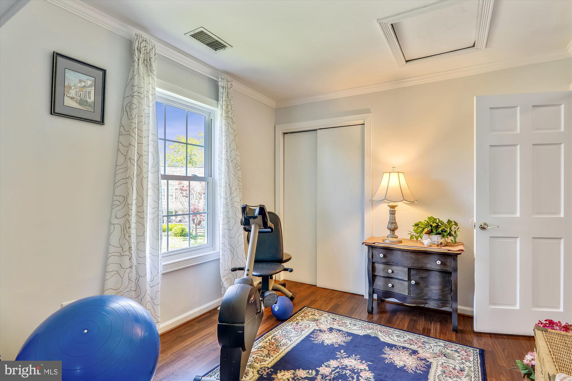 FLOWER HILL - Residential