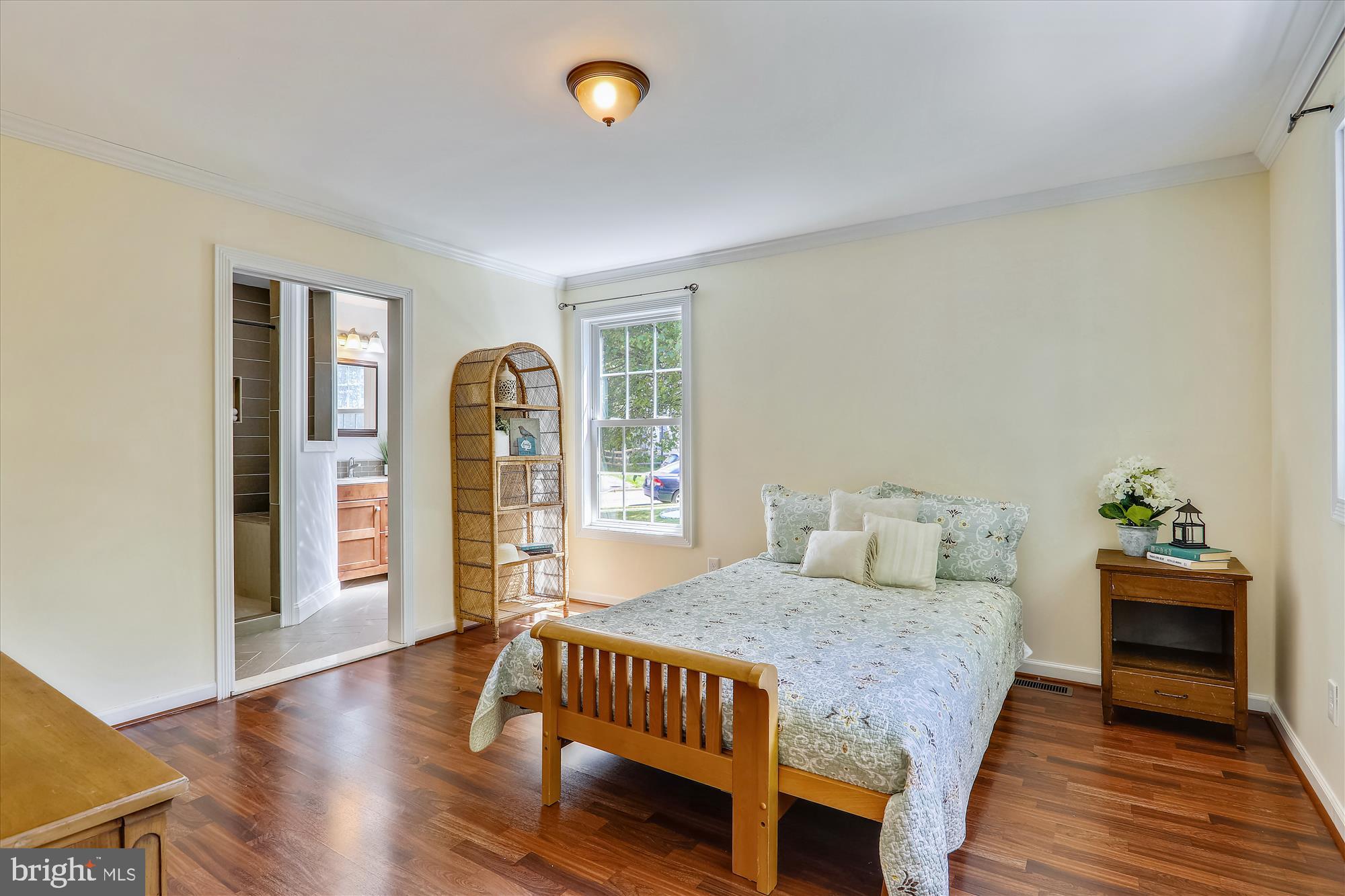 FLOWER HILL - Residential