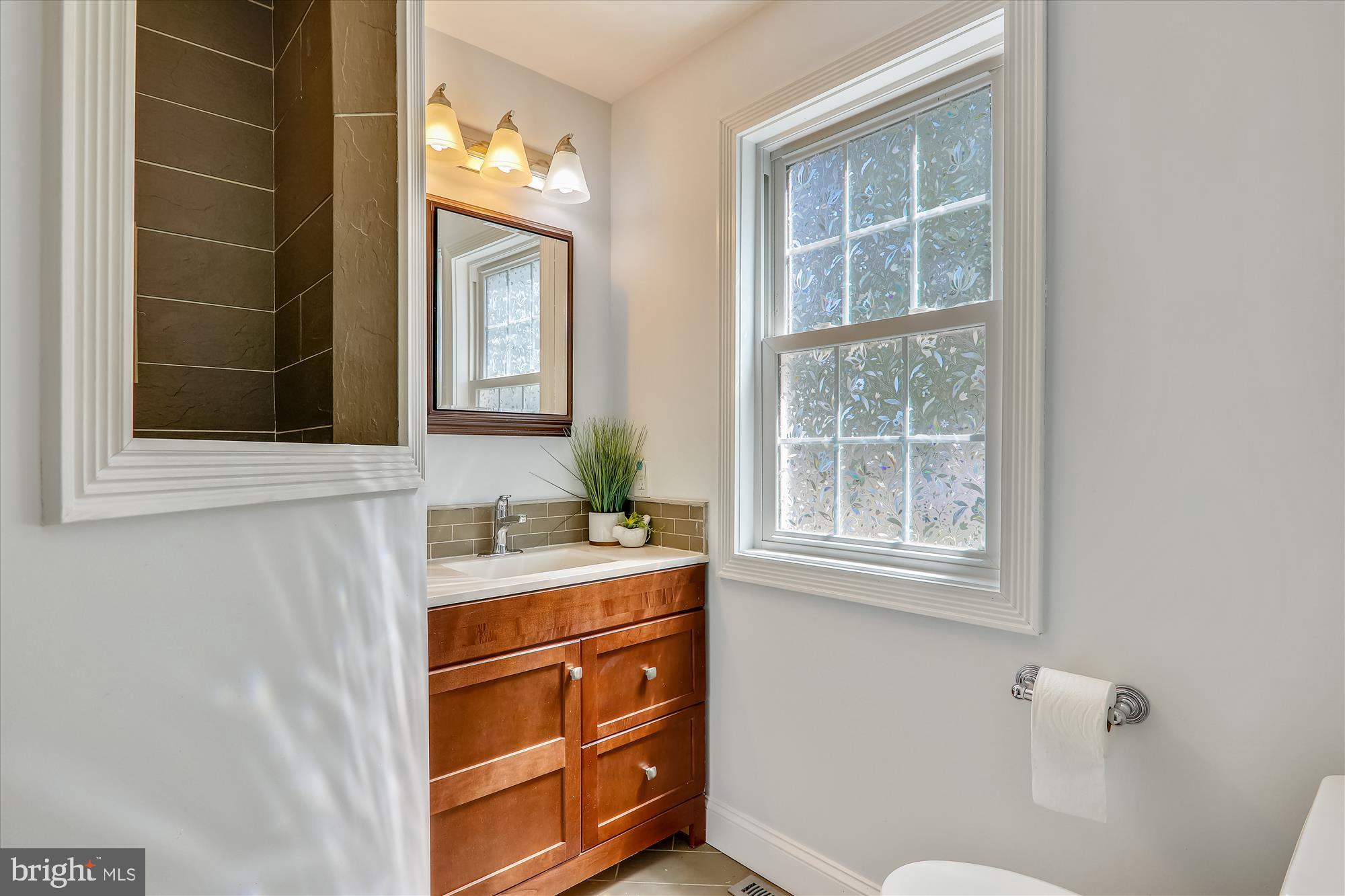 FLOWER HILL - Residential