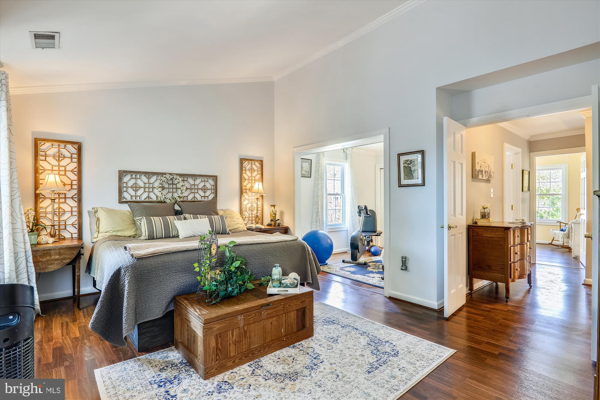 FLOWER HILL - Residential