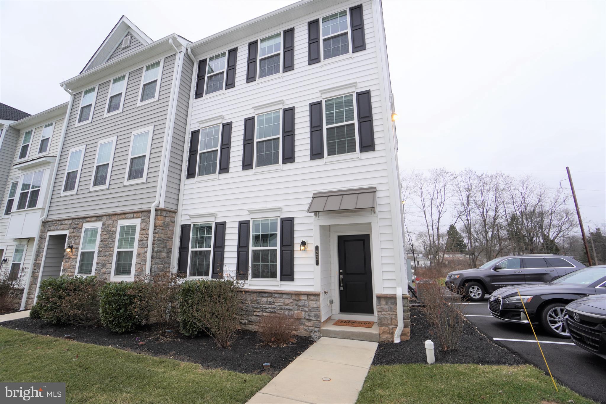 HATBORO STATION - Residential Lease