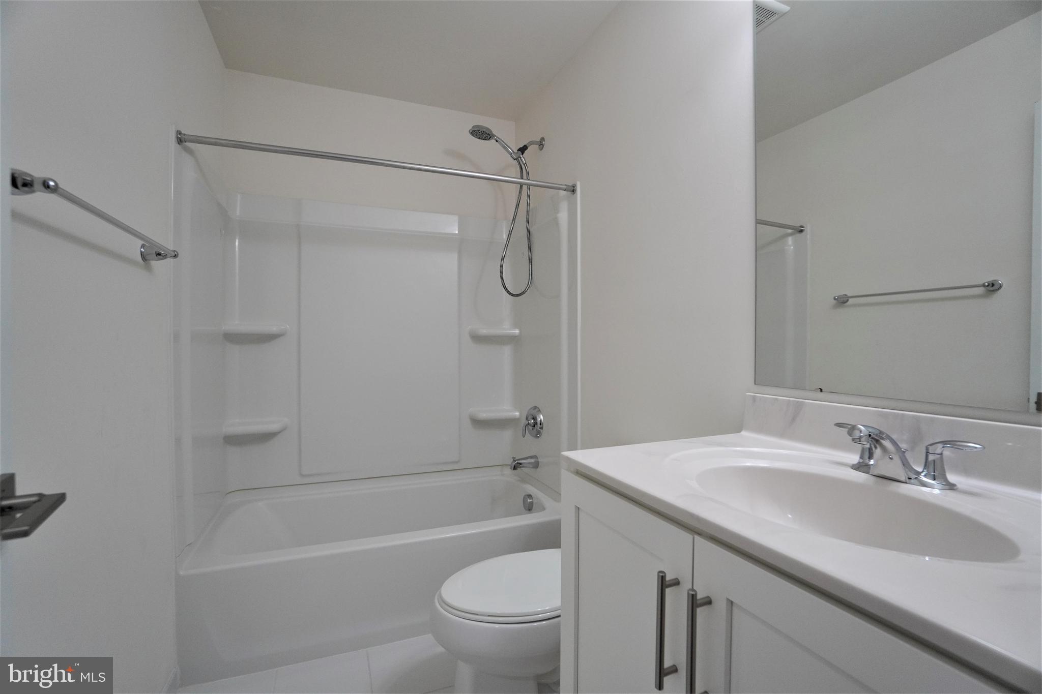 HATBORO STATION - Residential Lease