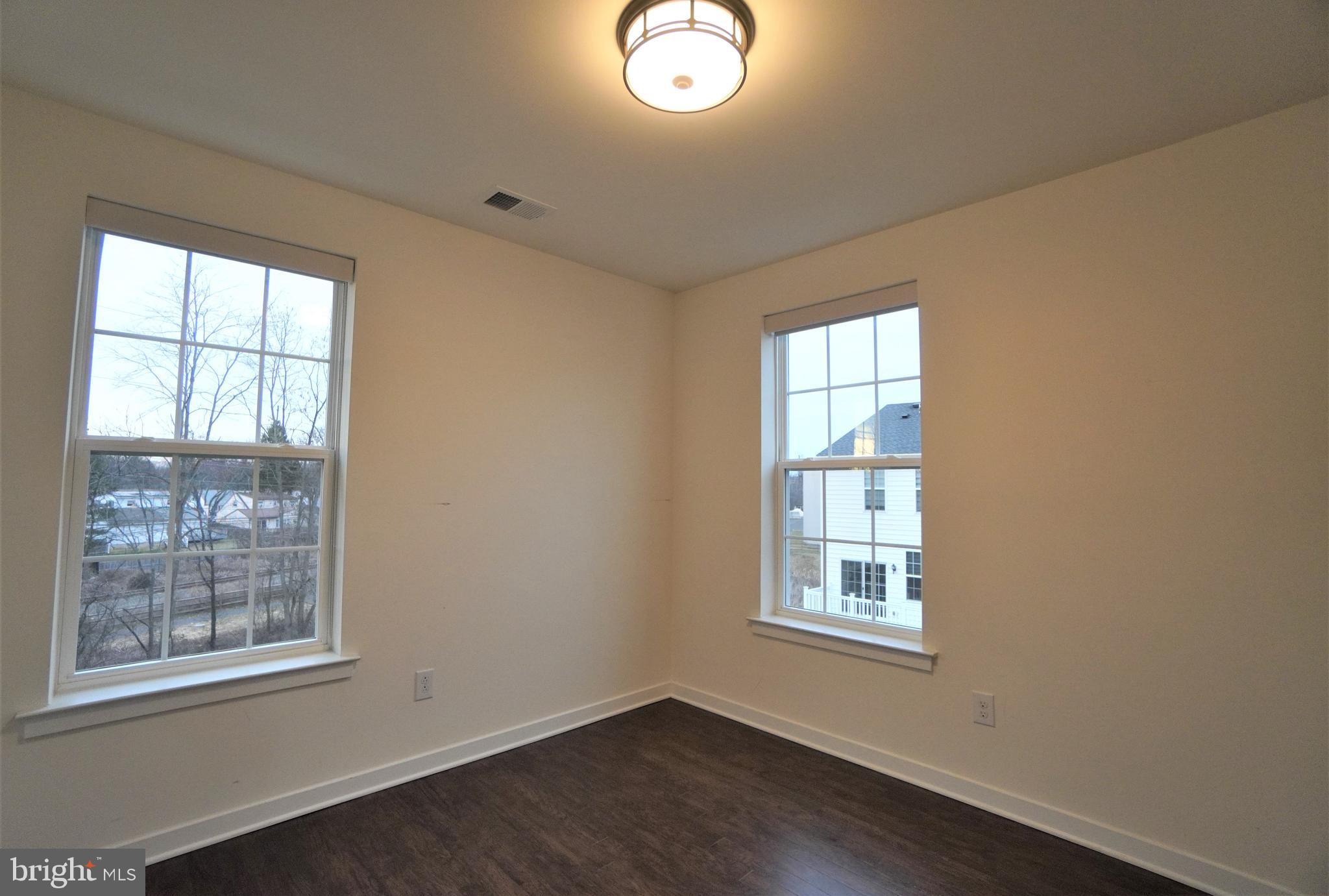 HATBORO STATION - Residential Lease