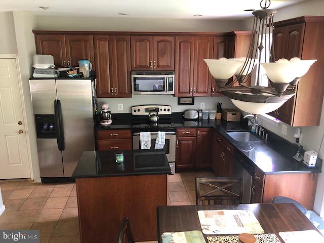 BURNS PROPERTY - Residential Lease