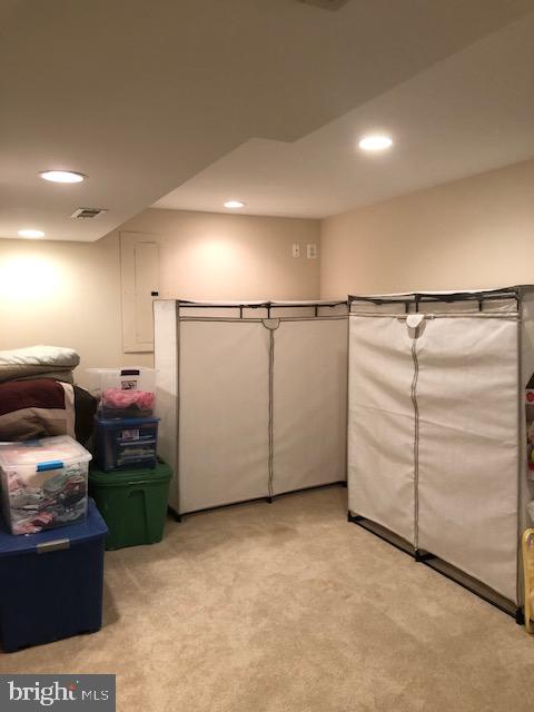 BURNS PROPERTY - Residential Lease