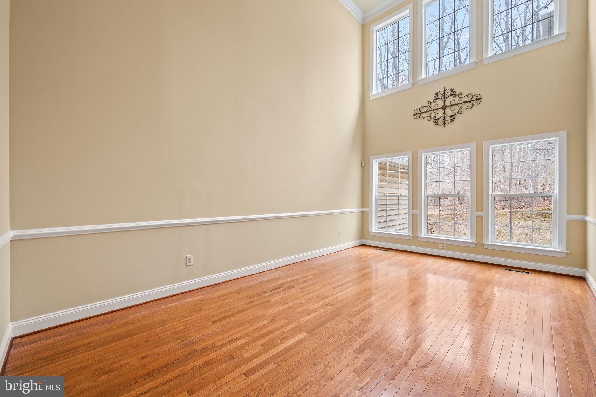 53 SAGEWOOD DRIVE