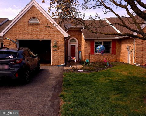 Townhouse For Sale - 66 Sanibel Lane<br/> Franklin County, CHAMBERSBURG, PA 17201