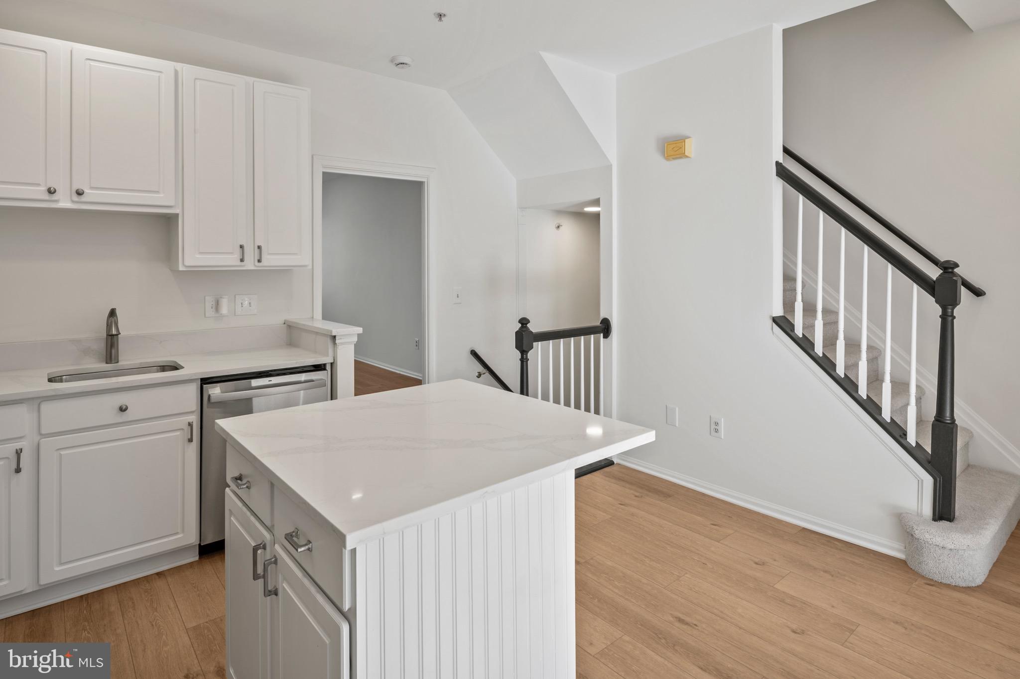 VILLAGE OF LONG REACH - Residential