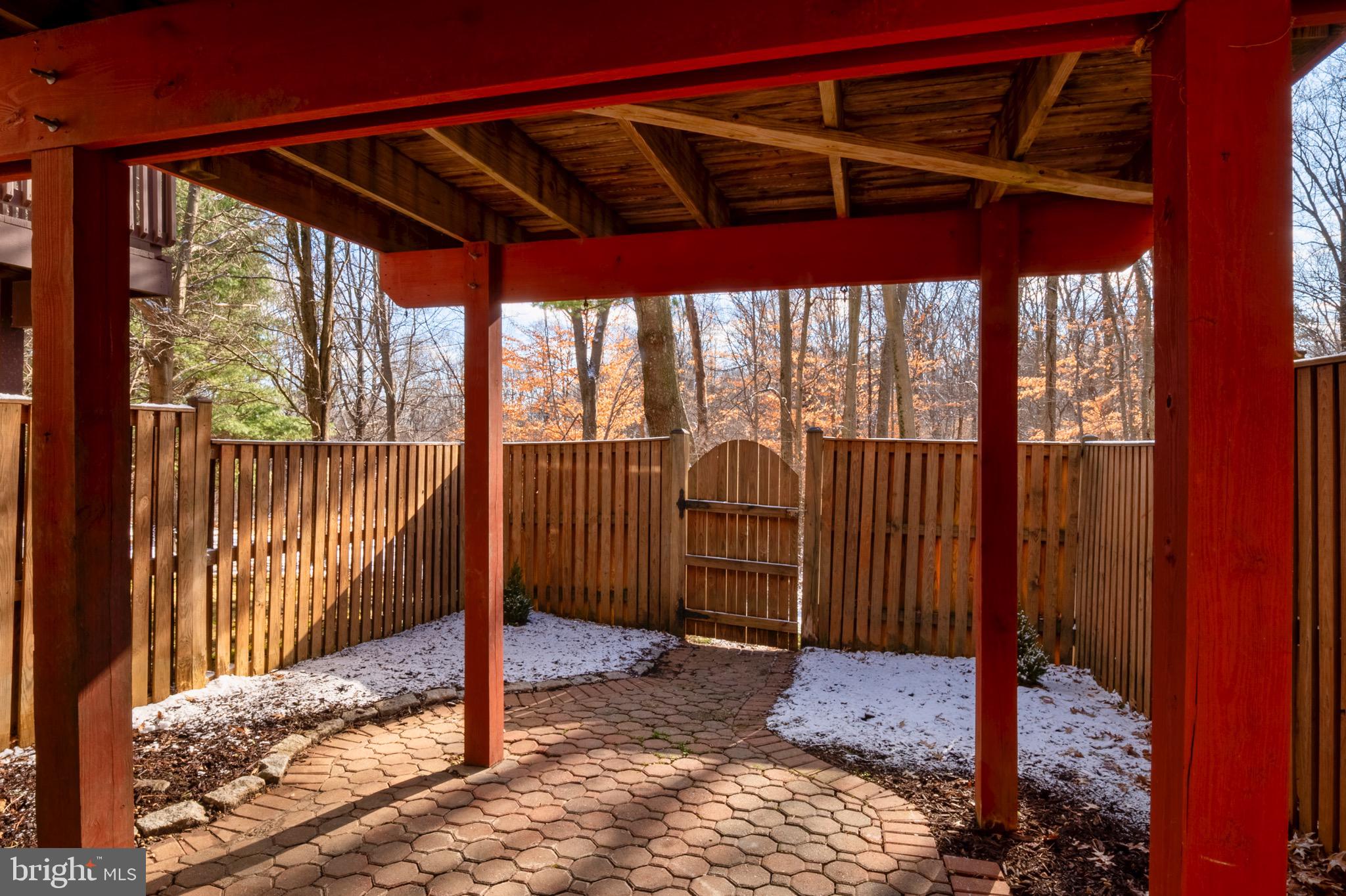 VILLAGE OF LONG REACH - Residential