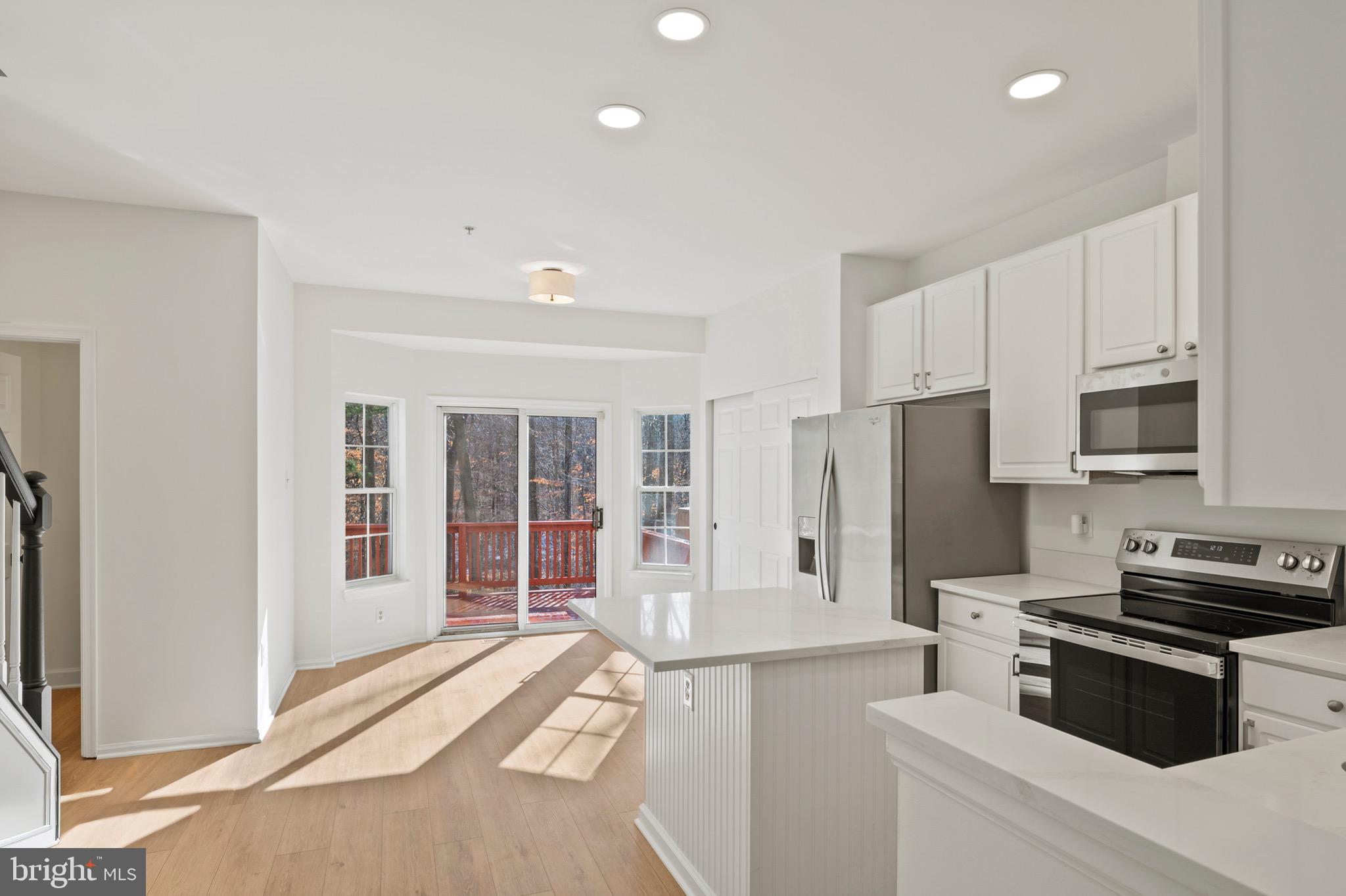 VILLAGE OF LONG REACH - Residential