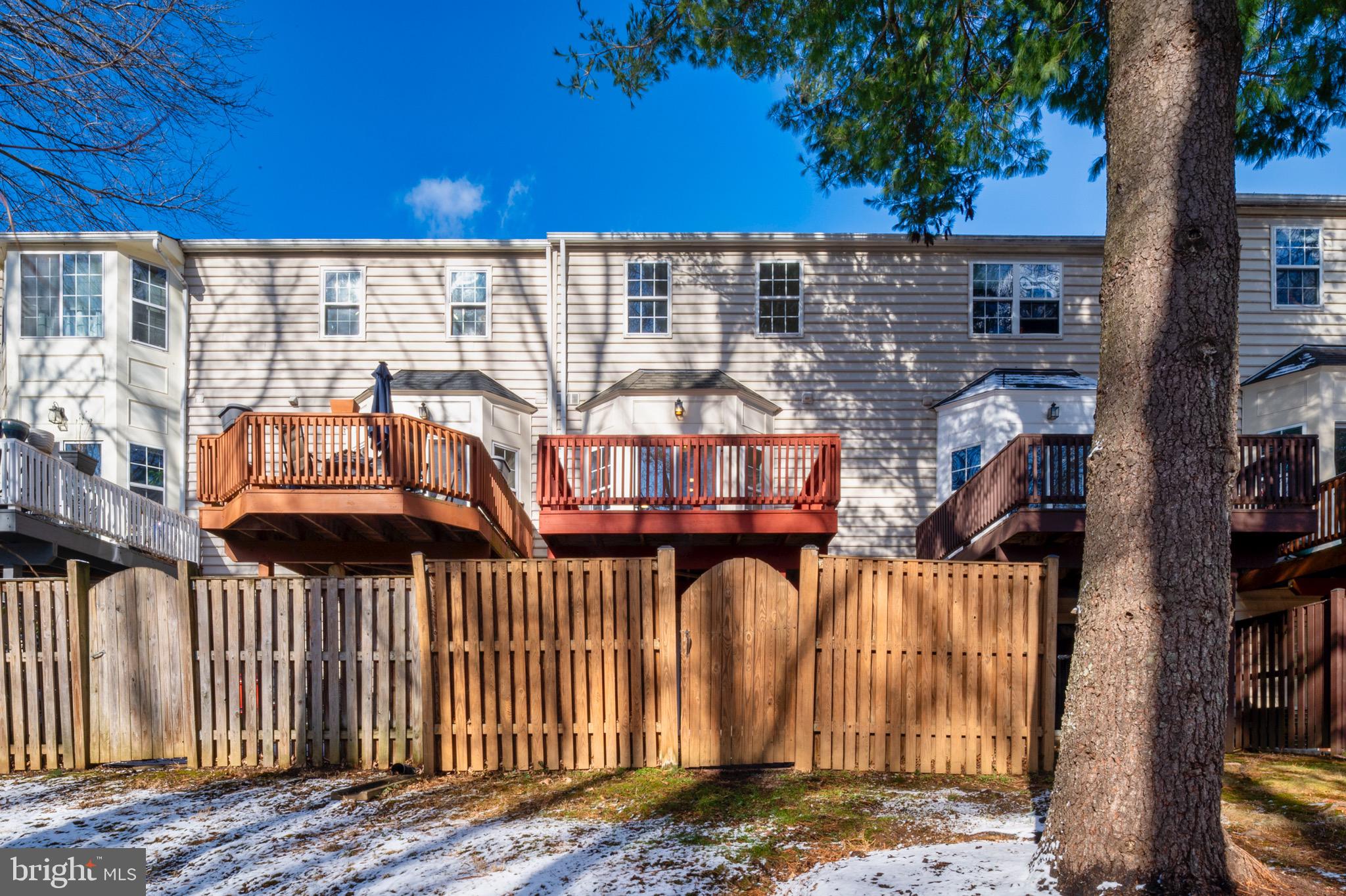 VILLAGE OF LONG REACH - Residential