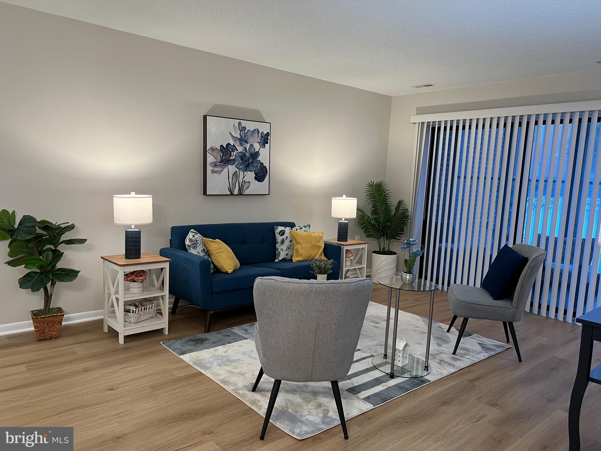 LEISURE WORLD - Residential