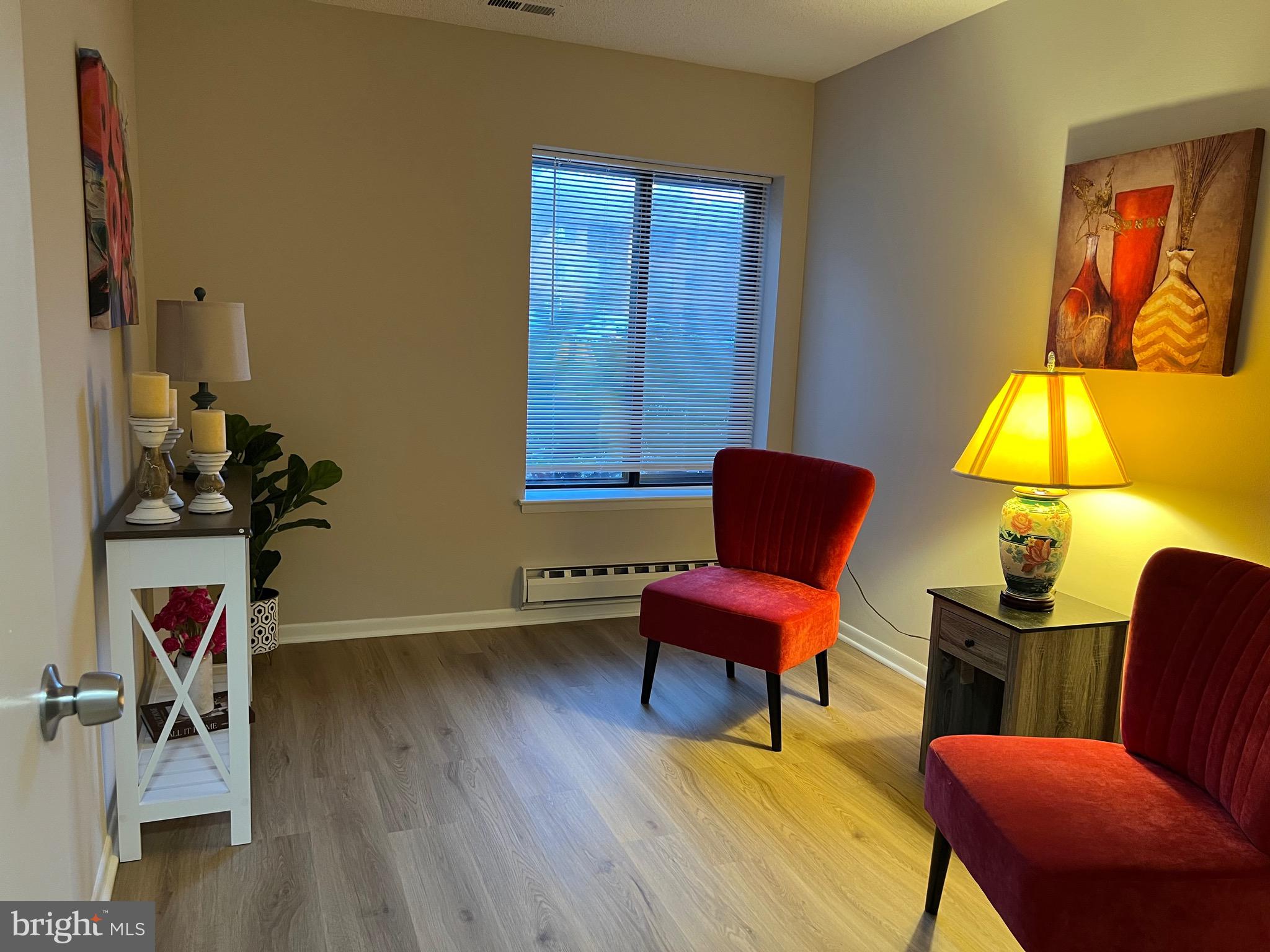 LEISURE WORLD - Residential