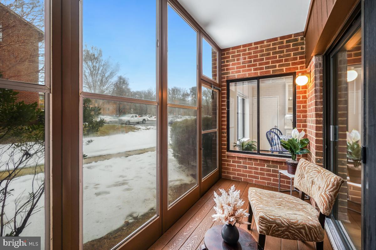 LEISURE WORLD - Residential