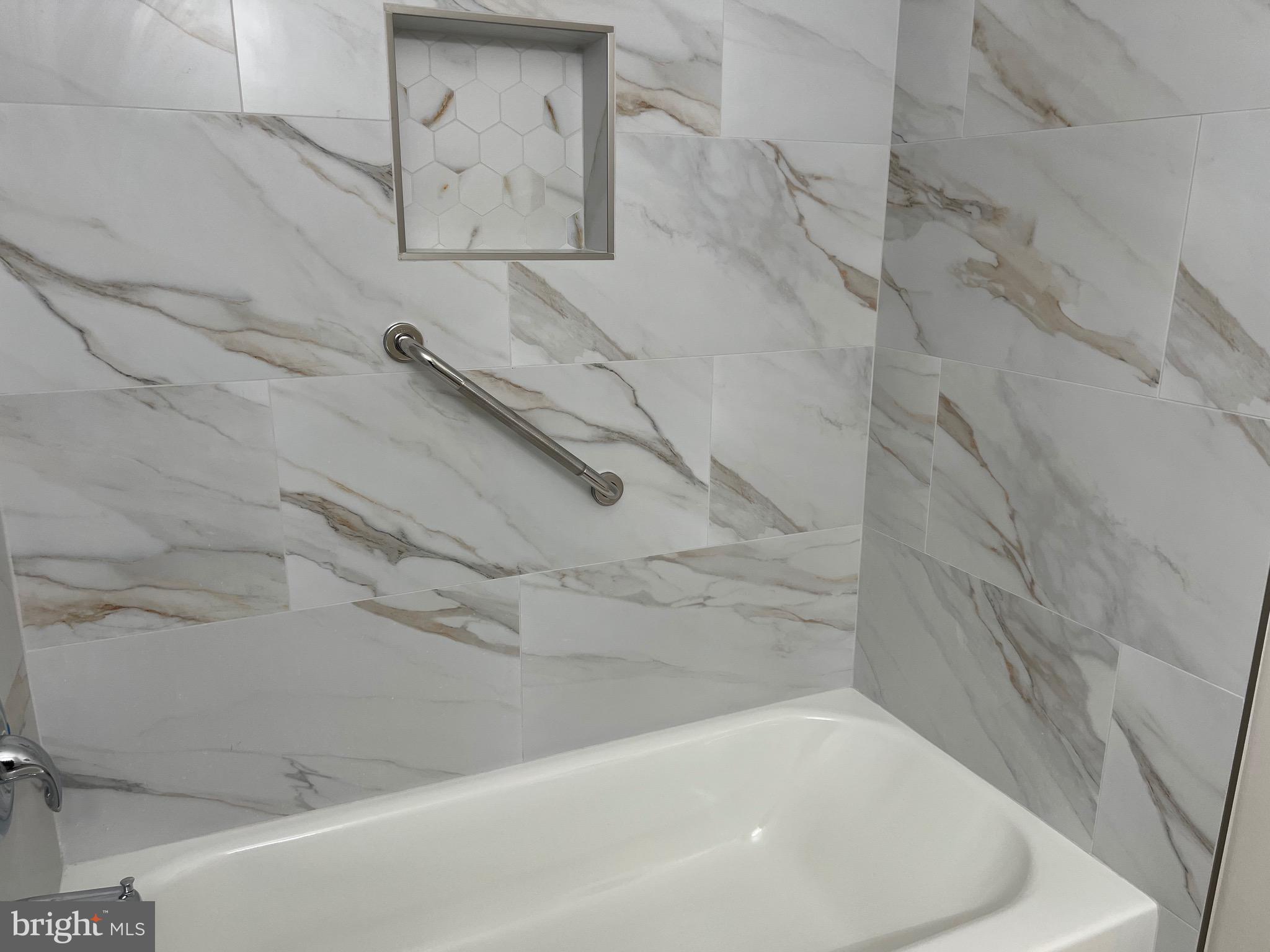 LEISURE WORLD - Residential