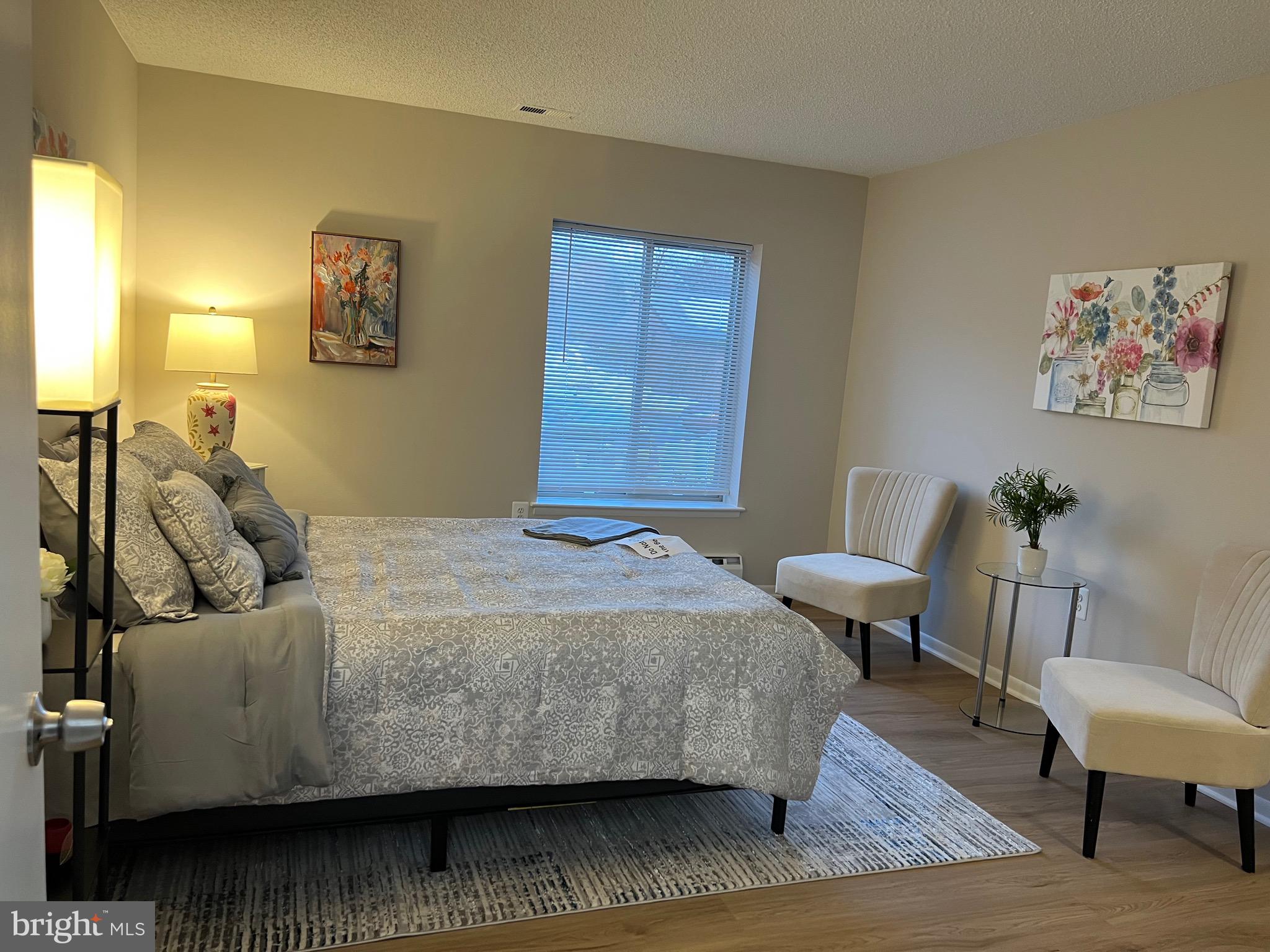 LEISURE WORLD - Residential