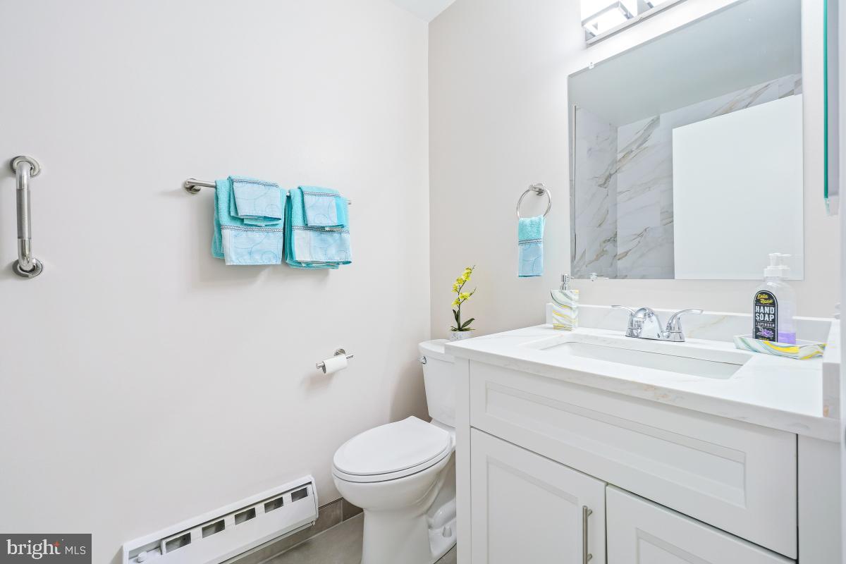 LEISURE WORLD - Residential