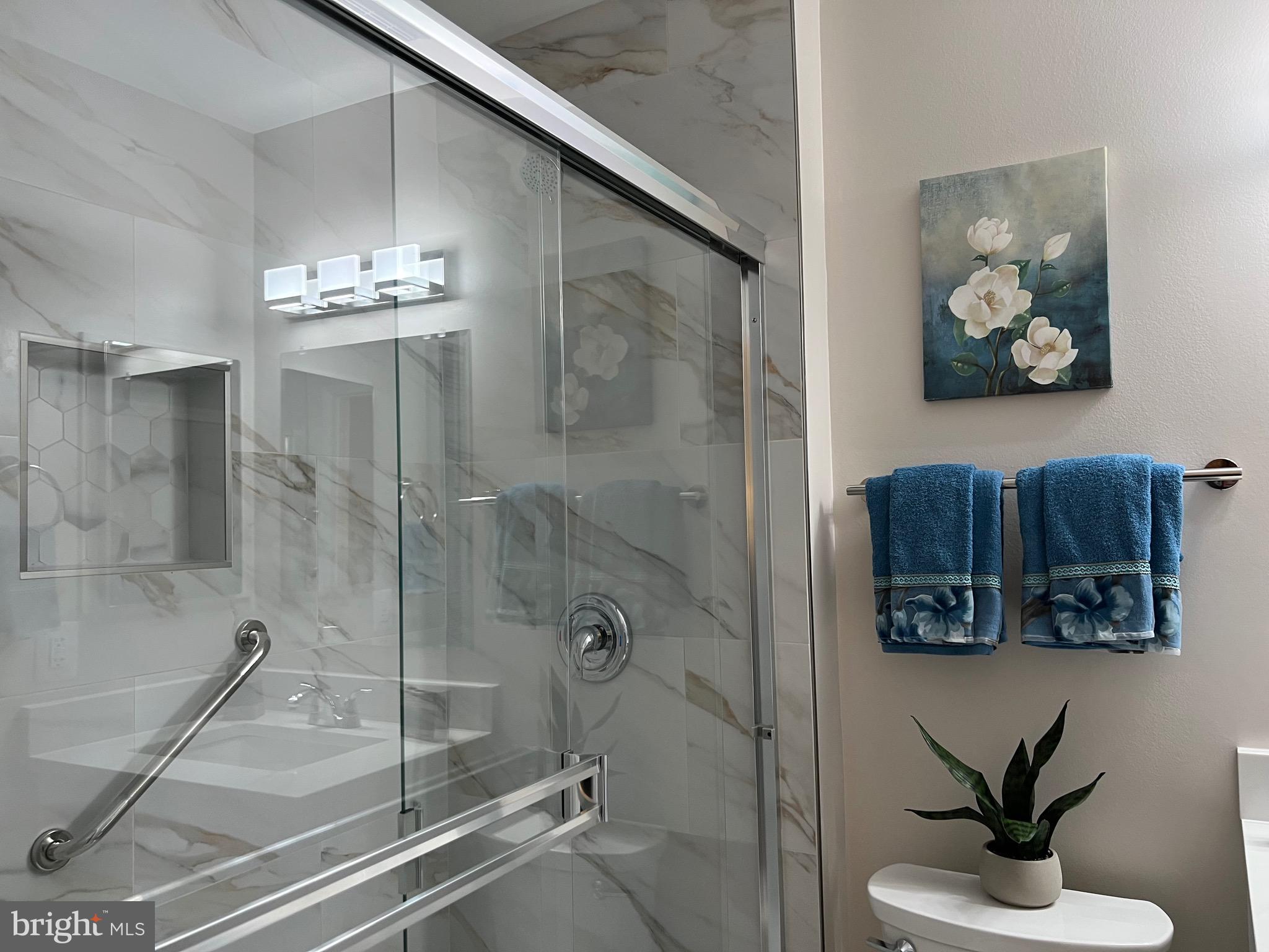 LEISURE WORLD - Residential