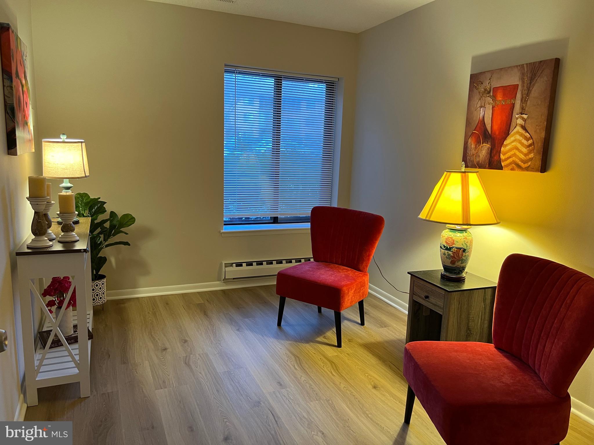 LEISURE WORLD - Residential