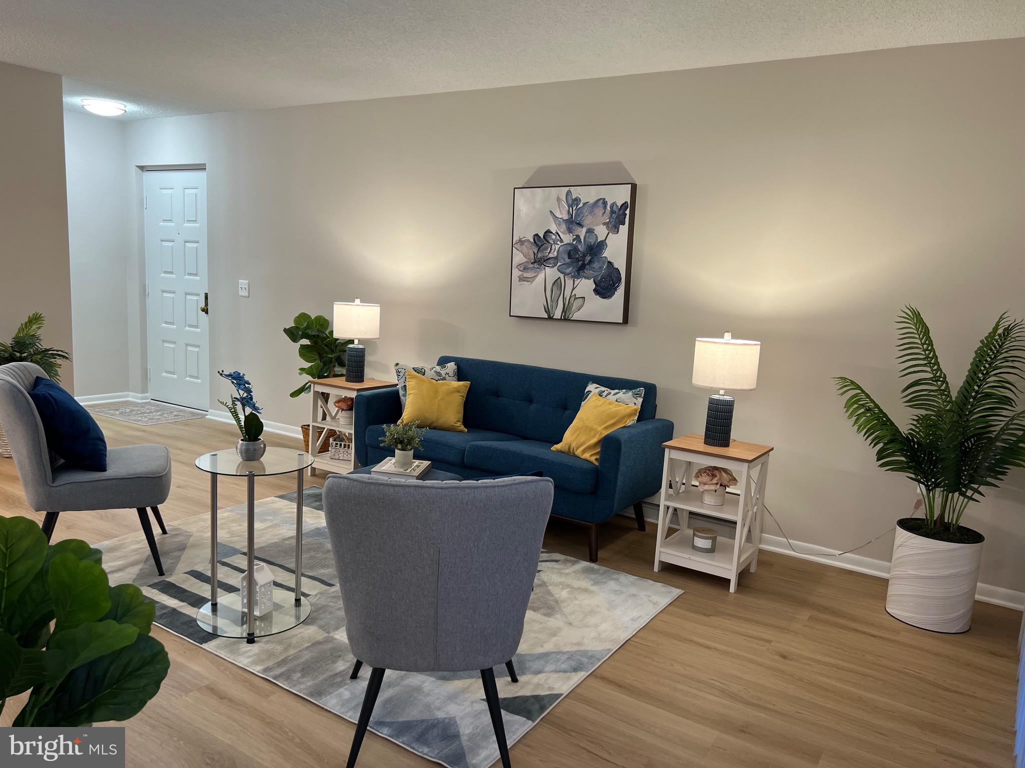 LEISURE WORLD - Residential