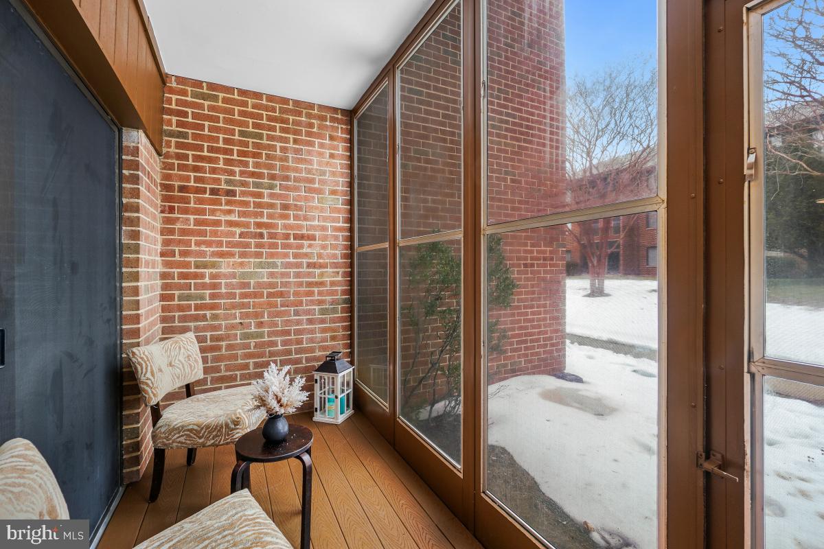 LEISURE WORLD - Residential