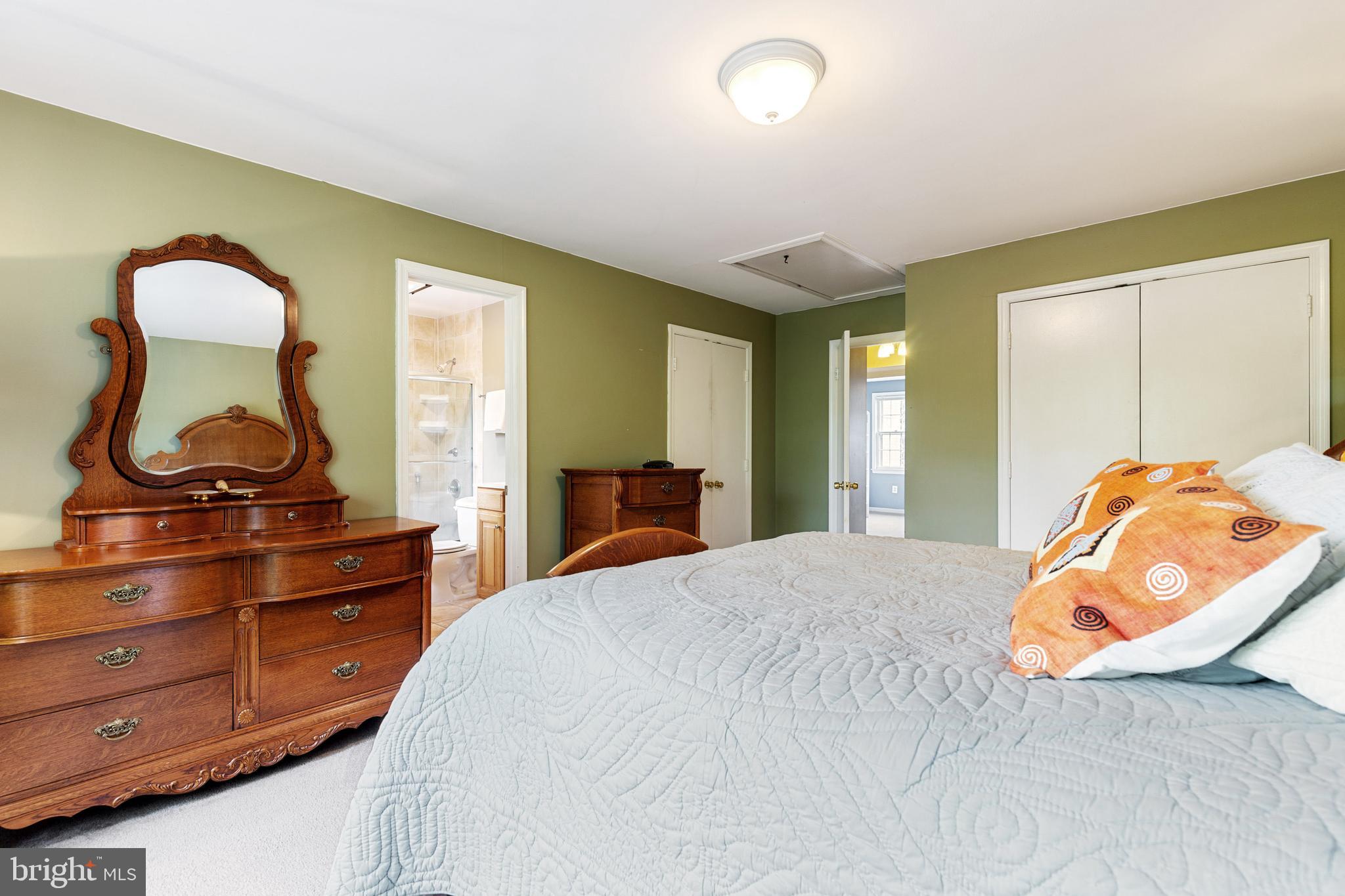 WESTMORELAND SQUARE - Residential