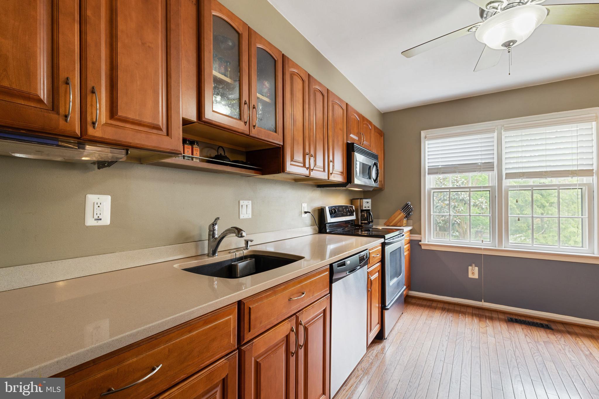 WESTMORELAND SQUARE - Residential