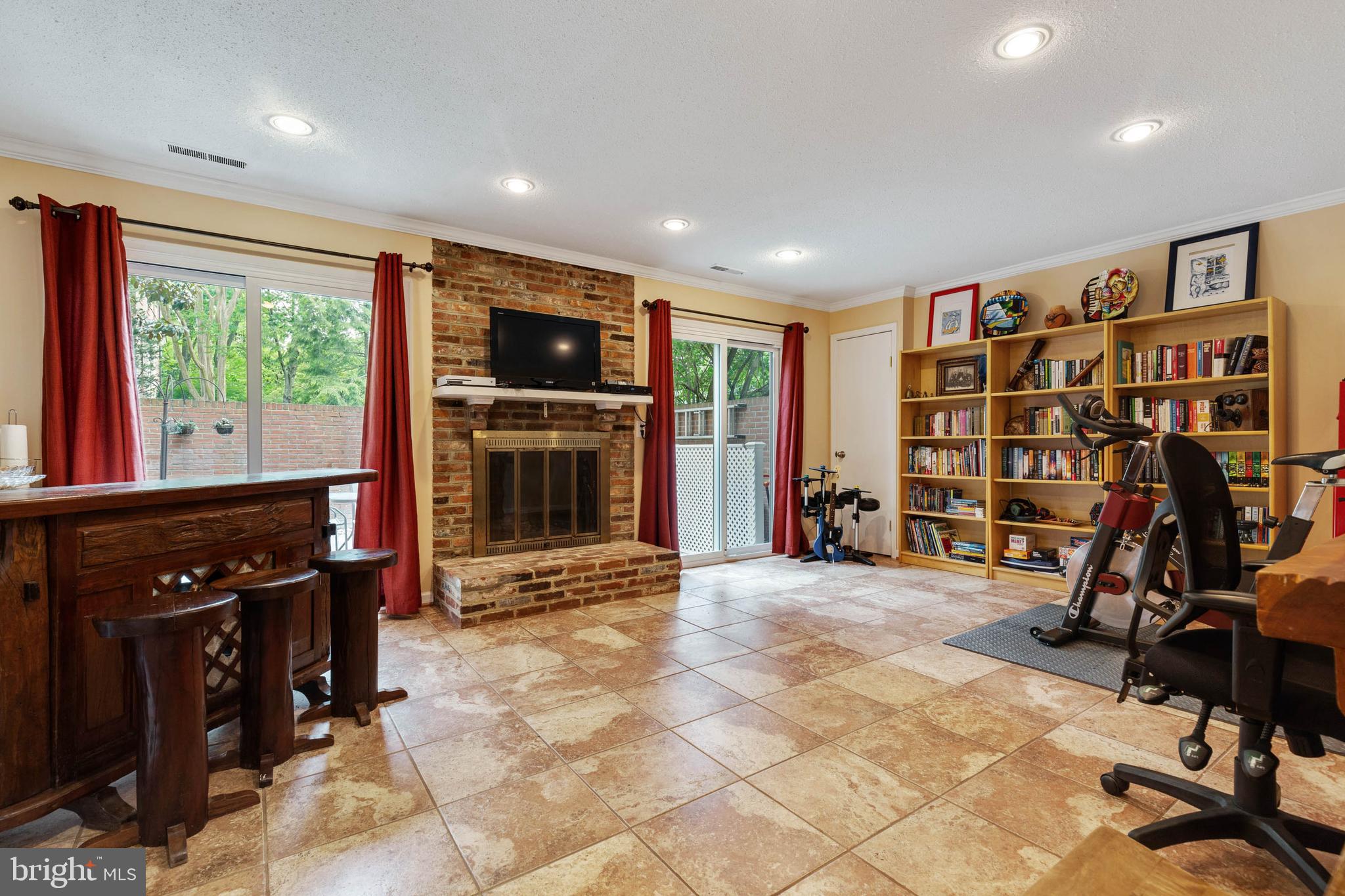 WESTMORELAND SQUARE - Residential