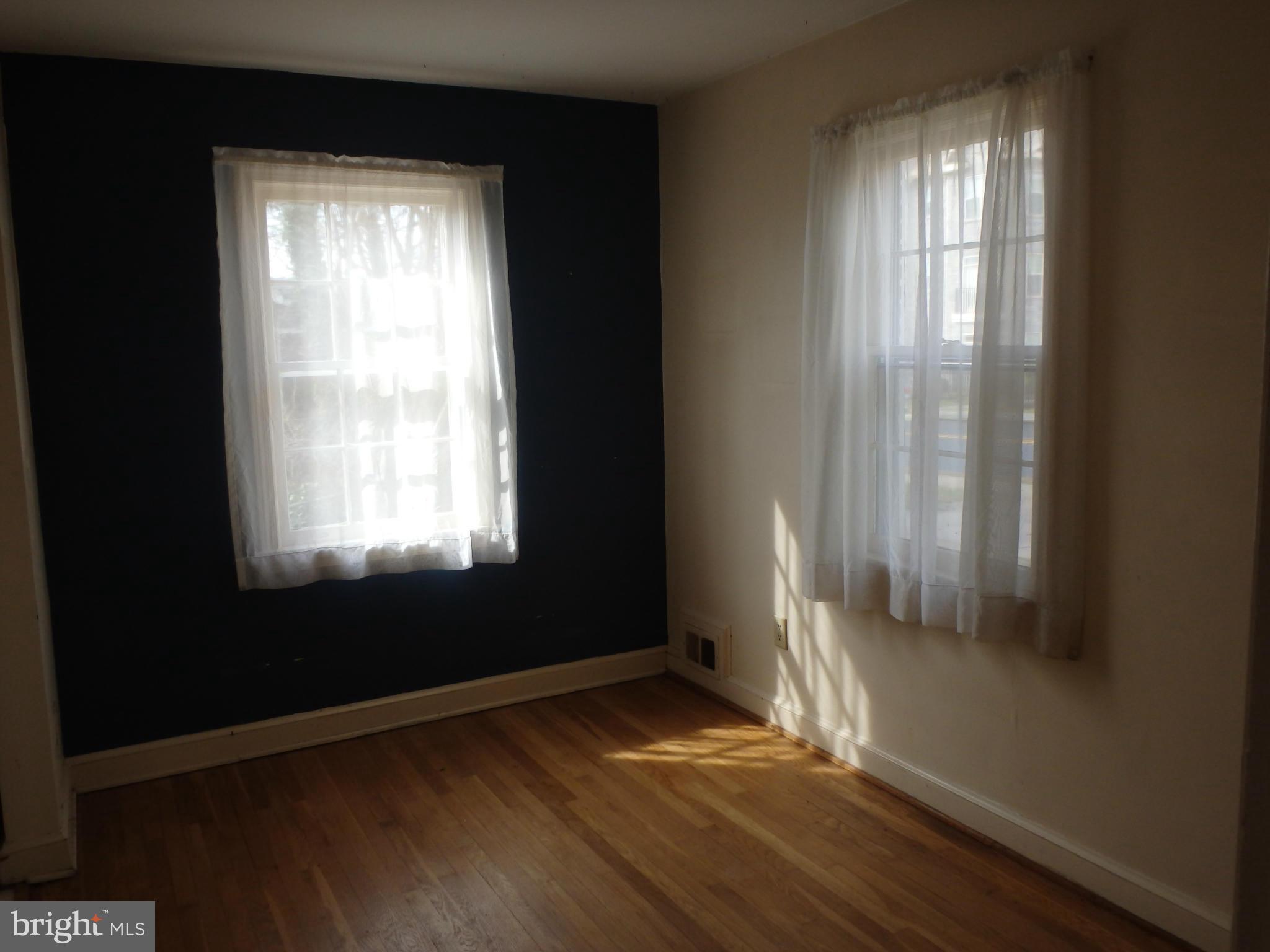 HILLWOOD - Residential