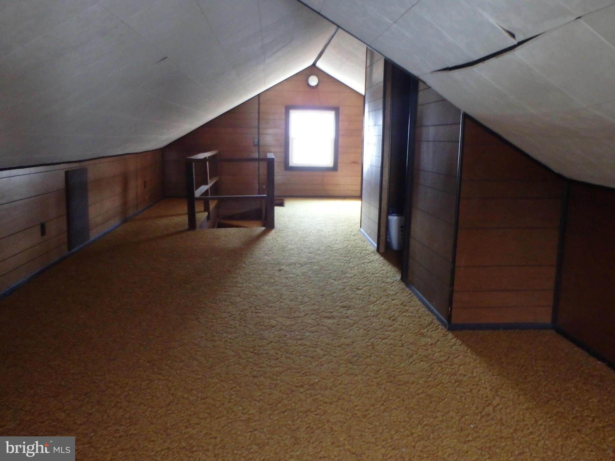 HILLWOOD - Residential