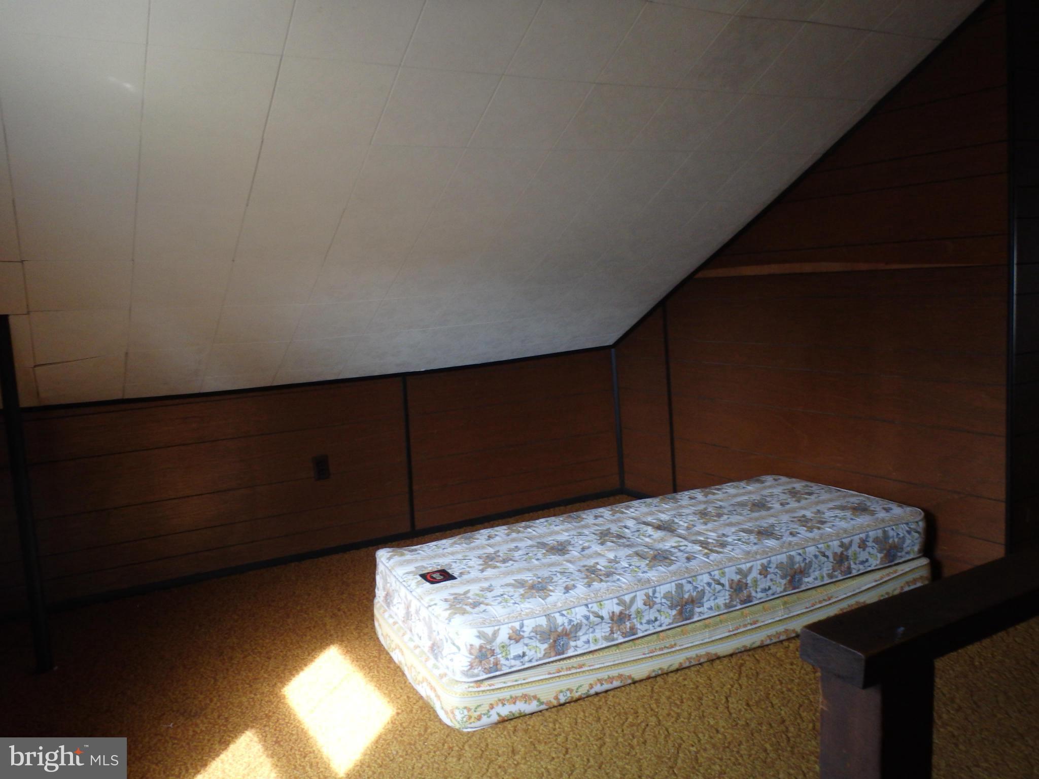 HILLWOOD - Residential