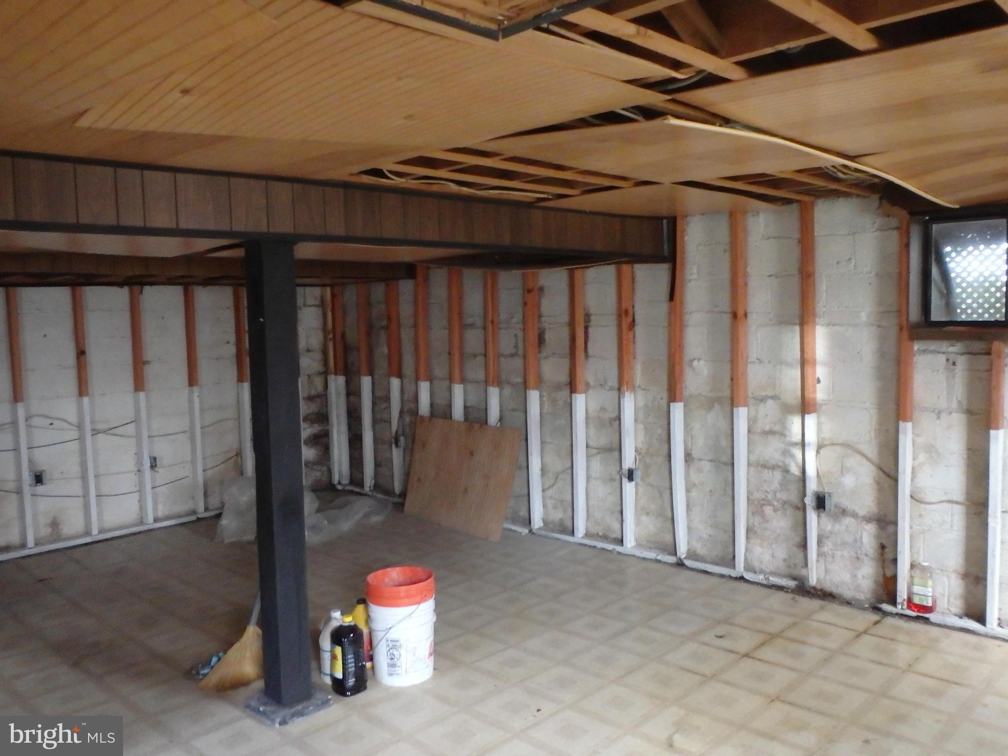 HILLWOOD - Residential