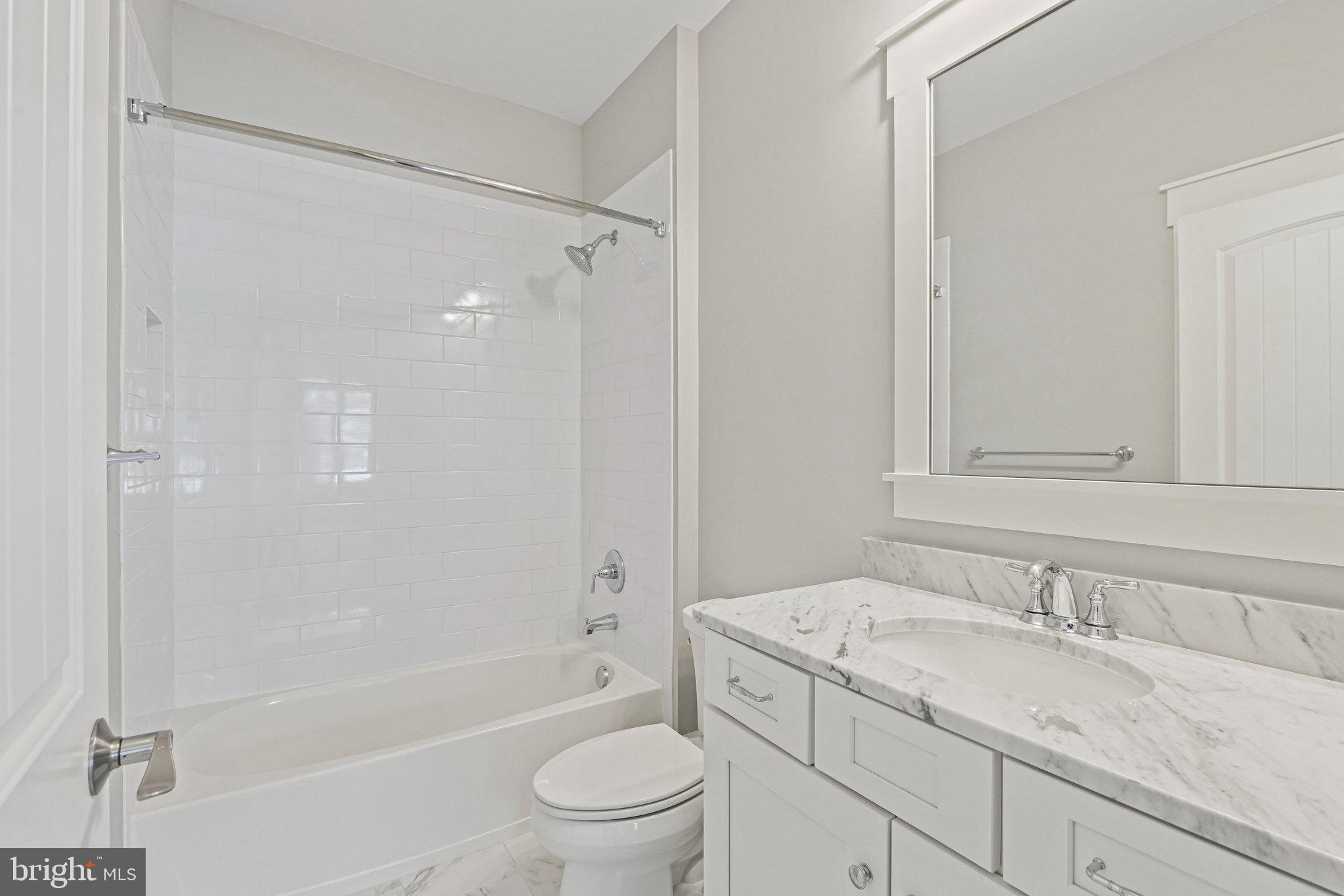 VIENNA WOODS - Residential